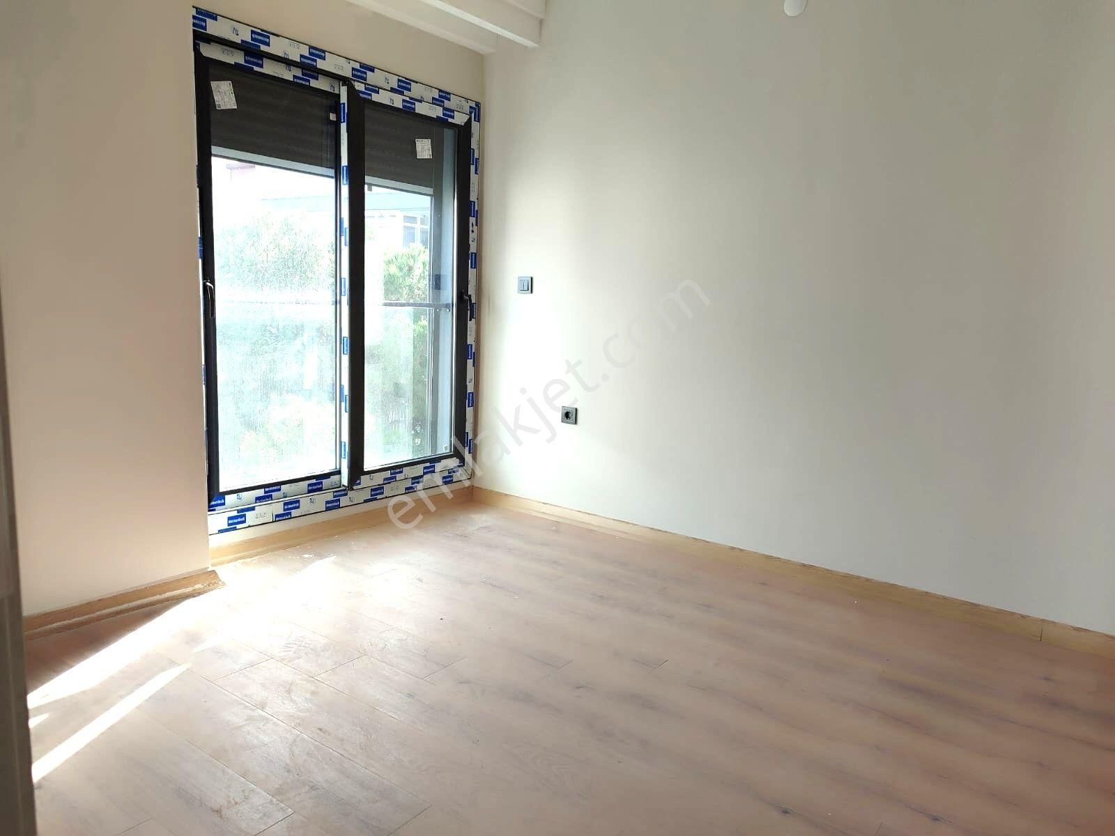 Karşıyaka Sahile Yürüme Mesafesinde 1+1 Kiralık Daire - Görsel 8