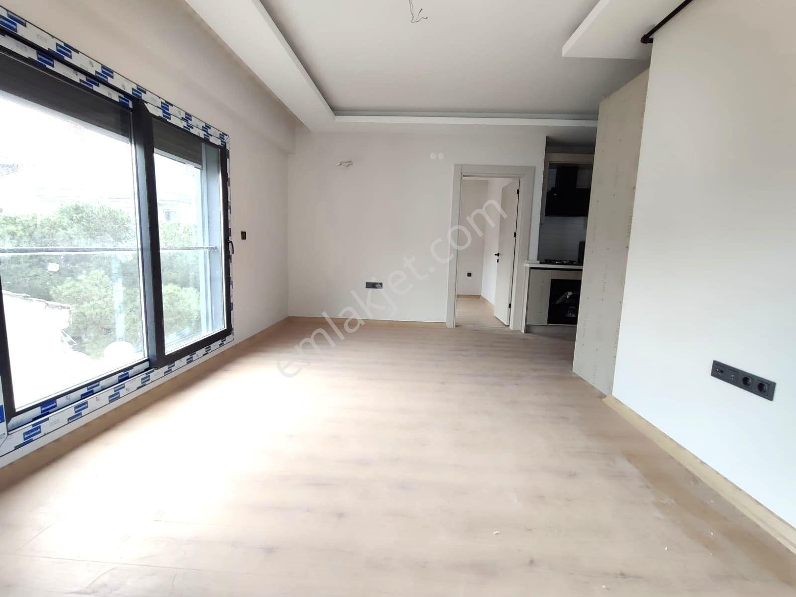 Karşıyaka Sahile Yürüme Mesafesinde 1+1 Kiralık Daire - Görsel 9