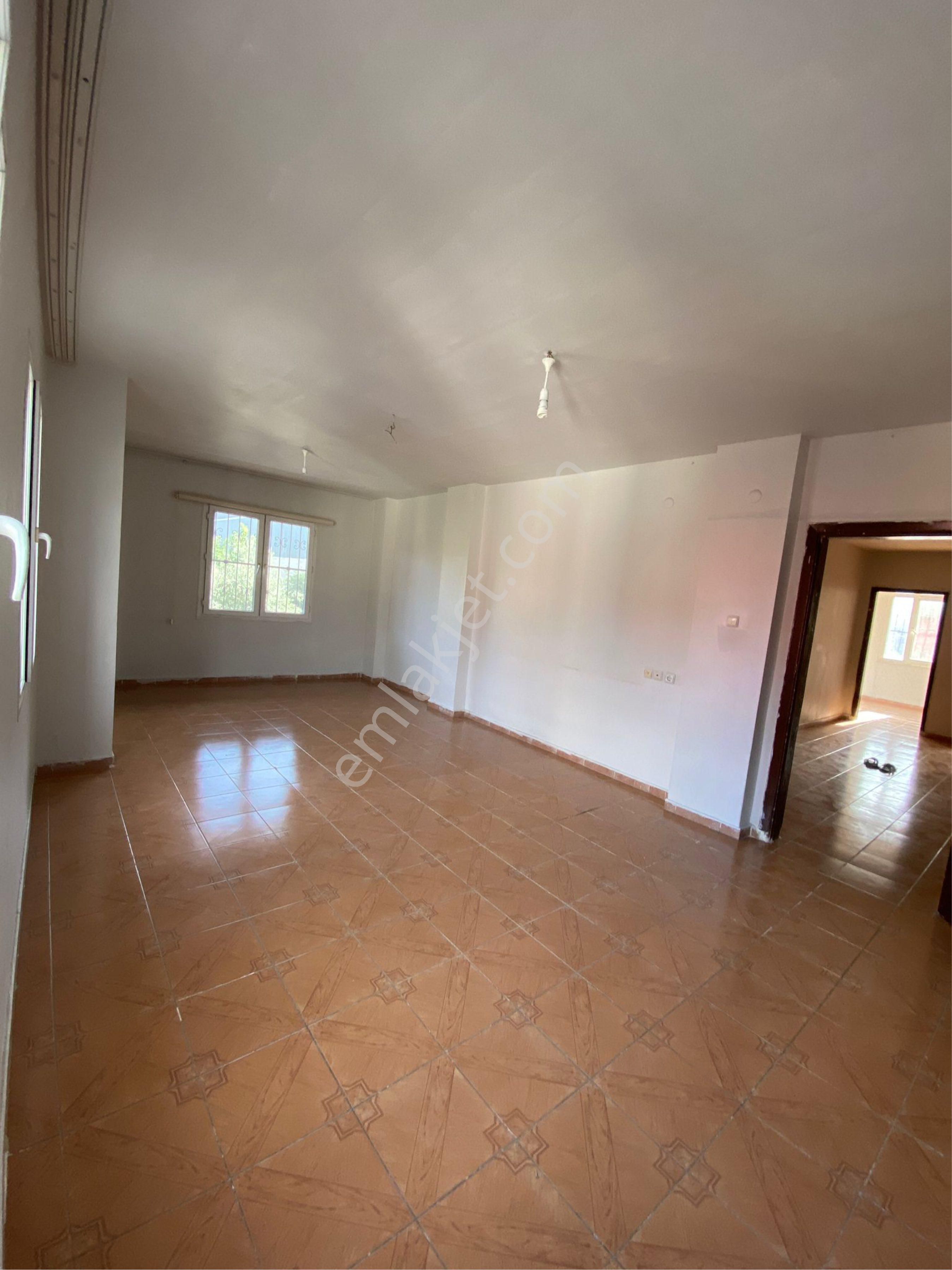 Yeşiloba’da Merkezi Konum! Devlet Hastanesi Yakını 3+1 Müstakil Ev Kiralık - Görsel 6