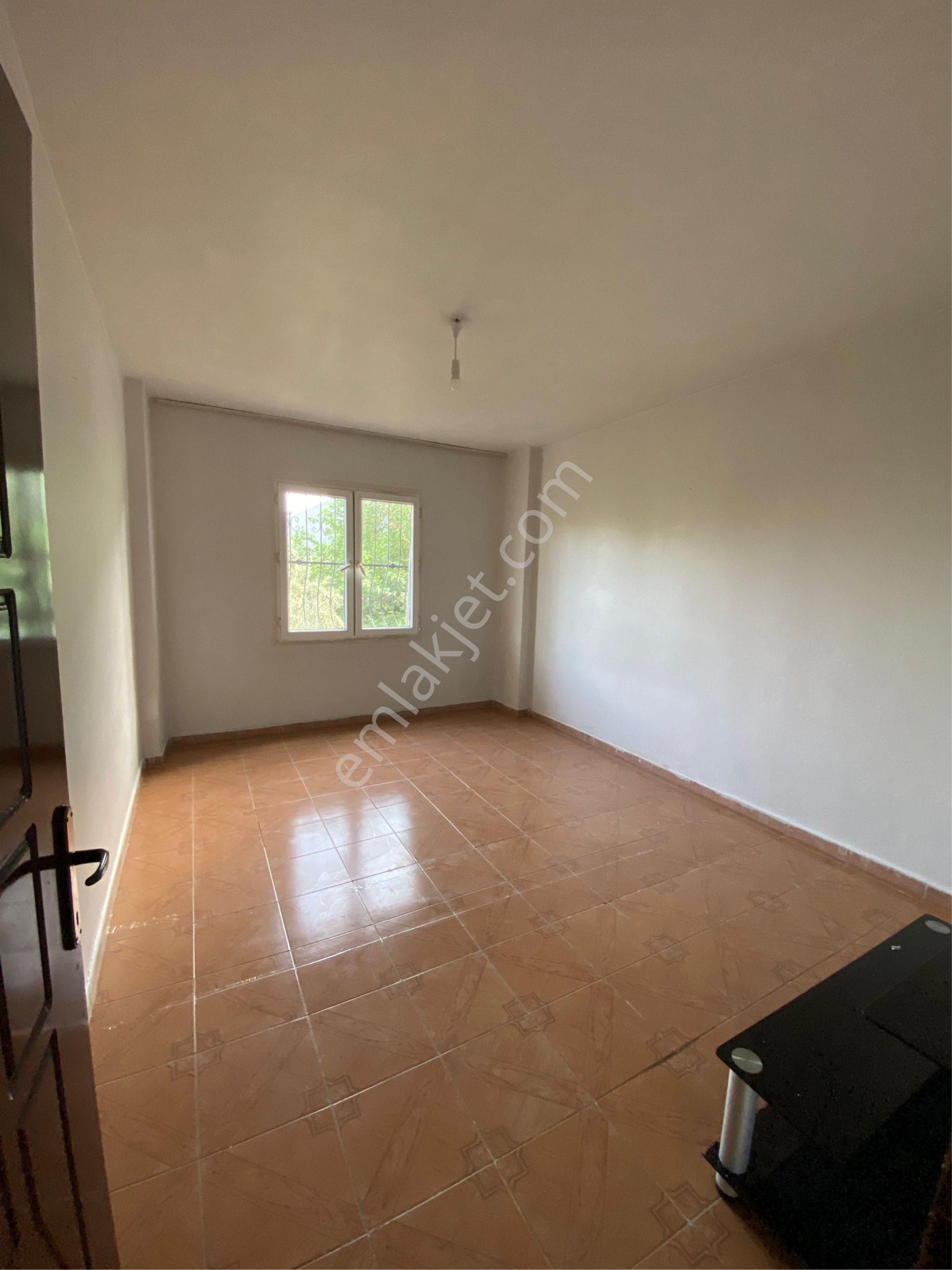 Yeşiloba’da Merkezi Konum! Devlet Hastanesi Yakını 3+1 Müstakil Ev Kiralık - Görsel 5