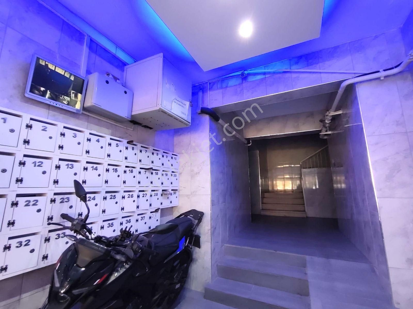 Başkut'tan Çiğli-atatürk Mah.de Kiralık 3+1 Daire - Görsel 29