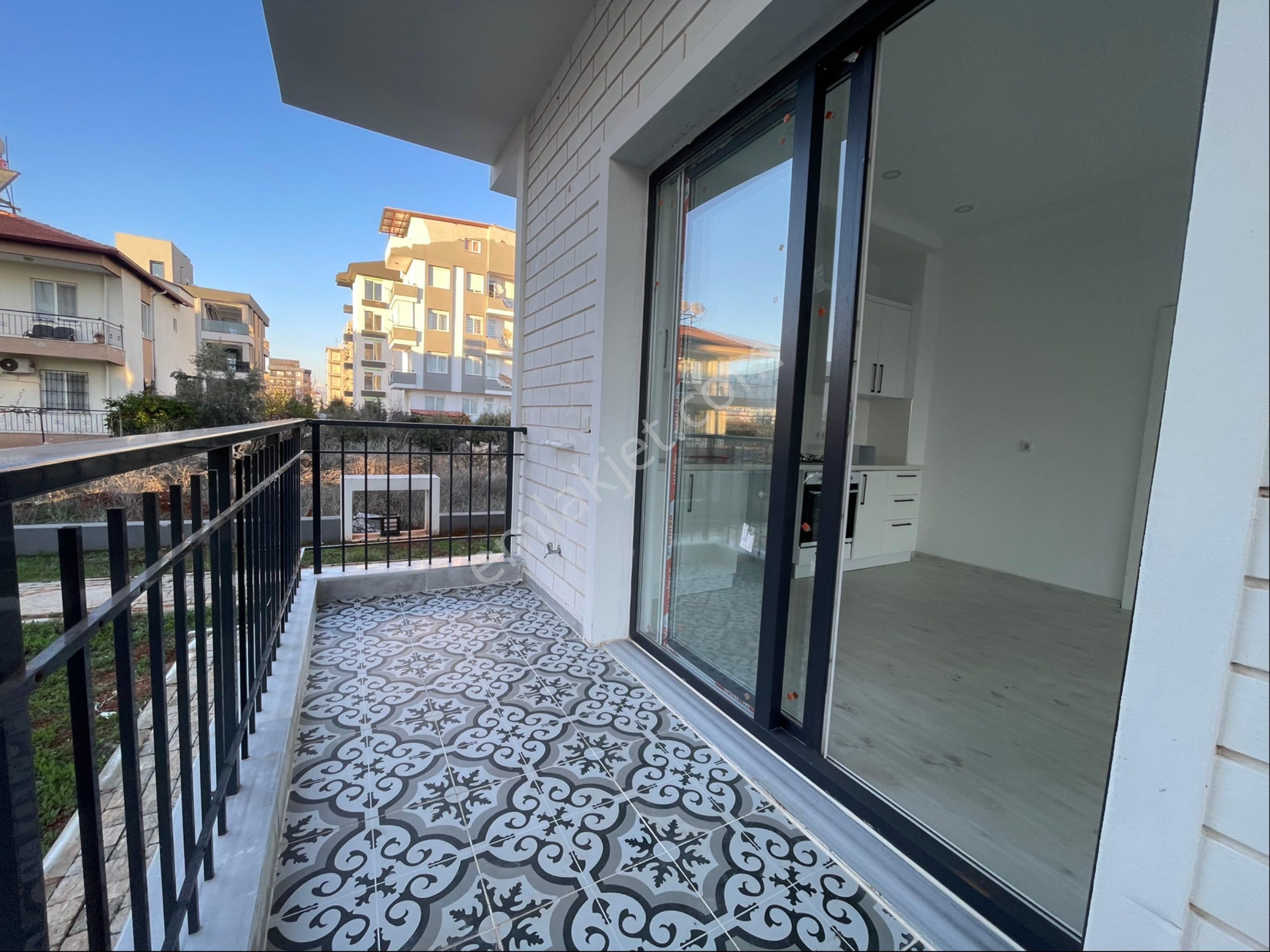 Realty World Anka’dan Havuzlu Bahçe Katı Müstakil Girişli 2+1 - Görsel 18