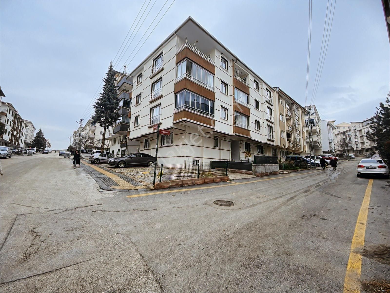 Acilll !!! Etimesgut İstasyon Mahallesinde Satılık Dubleks 4+1