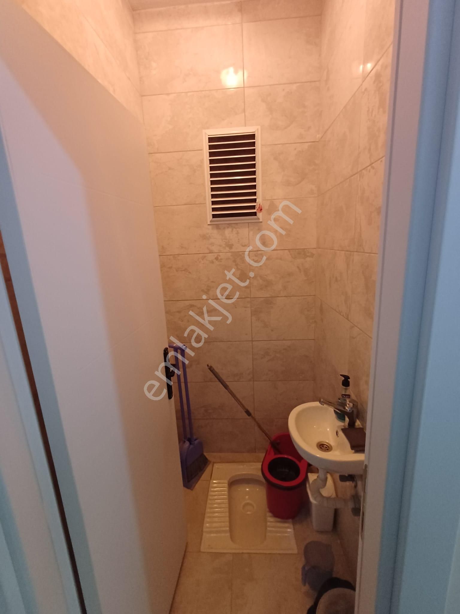 Mertcan Dan Adnan Kahveci Metroya Yürüme Balkonlu 3+1 Fırsat Kiralık - Görsel 20