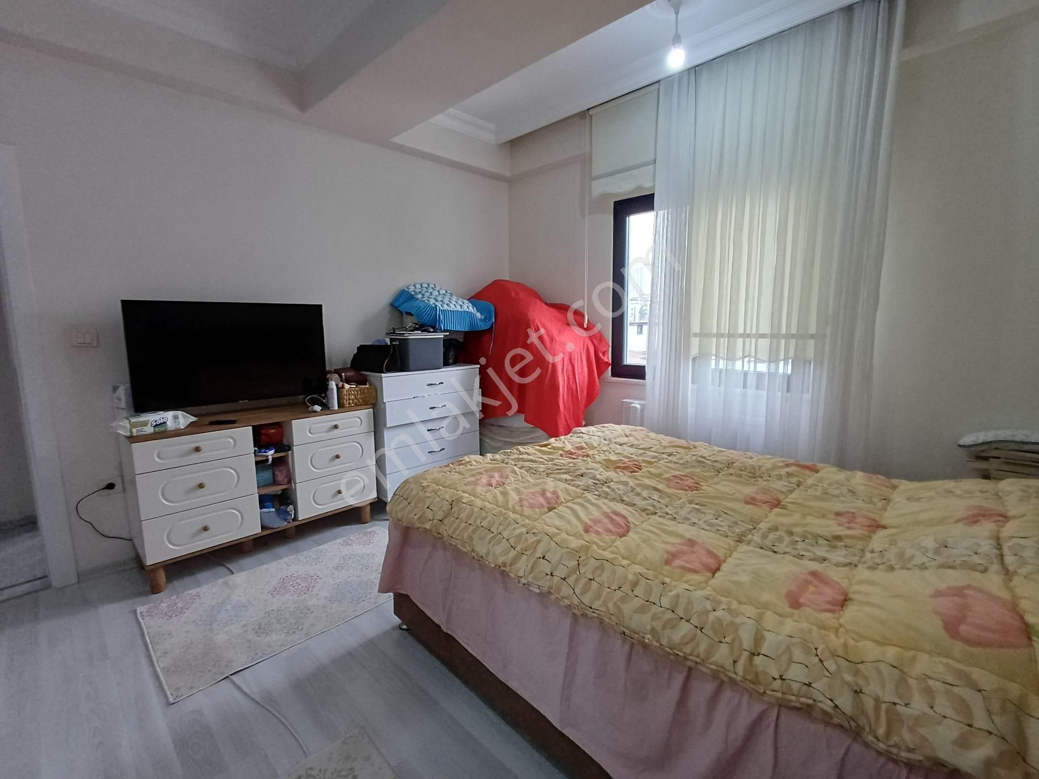 Mertcan Dan Adnan Kahveci Metroya Yürüme Balkonlu 3+1 Fırsat Kiralık - Görsel 12