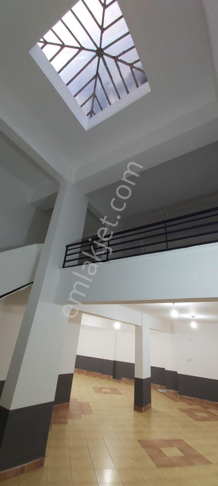 Kumluca Meydan'da Satılık 240m² Dükkan - Görsel 2