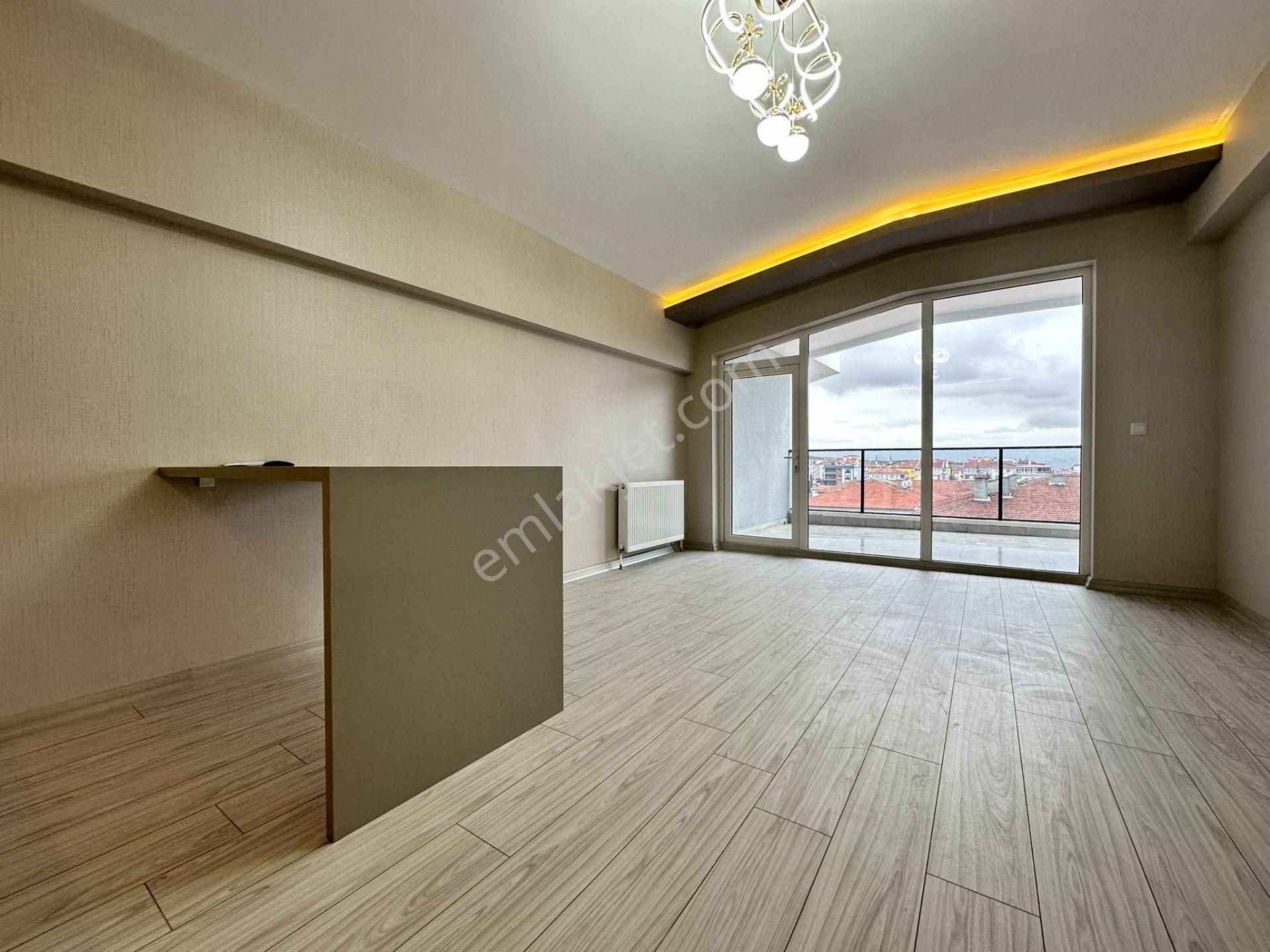 Pursaklar Mehmet Zengin Emlak'tan Otoparklı 3 Banyolu 2 Mutfaklı 3.kat Dubleks Daire - Görsel 24