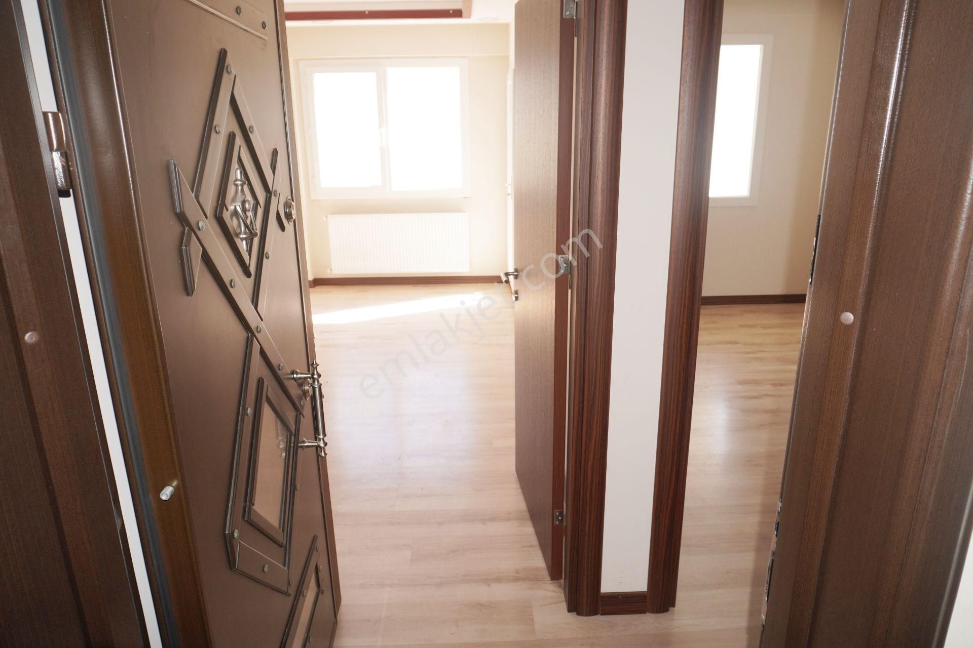 Balatçık Kiralık 1+1 Açık Mutfak Doğalgaz Kombili Çiğli Serkan - Görsel 32