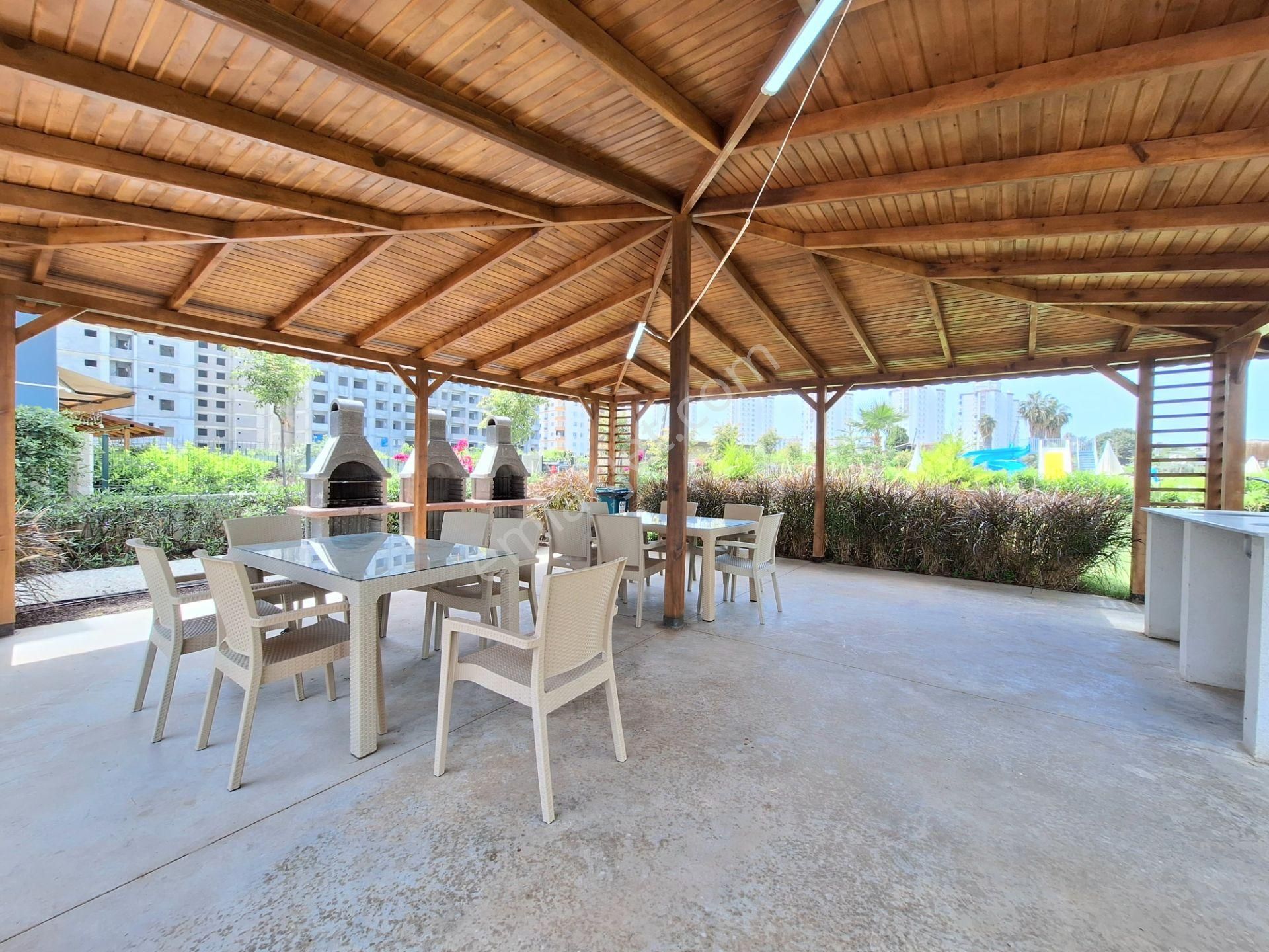 ░_*arcıty*_░den Çeşmeli'de 1+1 Ultra Lüks Site İçi+park+havuz - Görsel 21