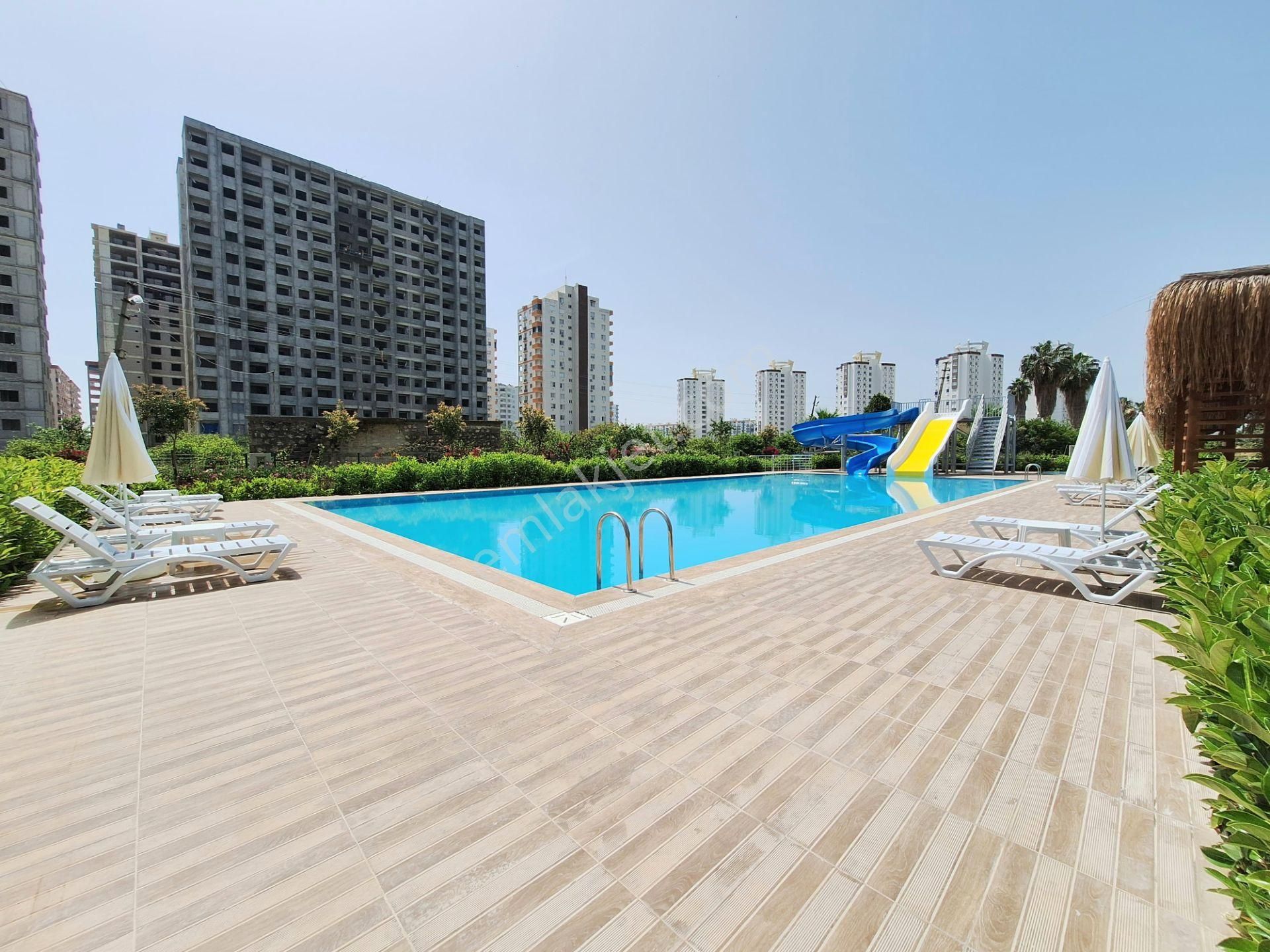 ░_*arcıty*_░den Çeşmeli'de 1+1 Ultra Lüks Site İçi+park+havuz - Görsel 19