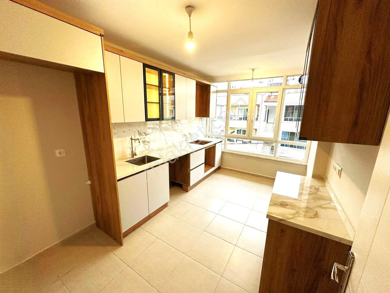 💥akçay Cemiltemel'de Aygülden 💥deprem Etütlü Ön Cephe Ayrı Mutfak Geniş Balkonlu 3+1 Satılık Daire