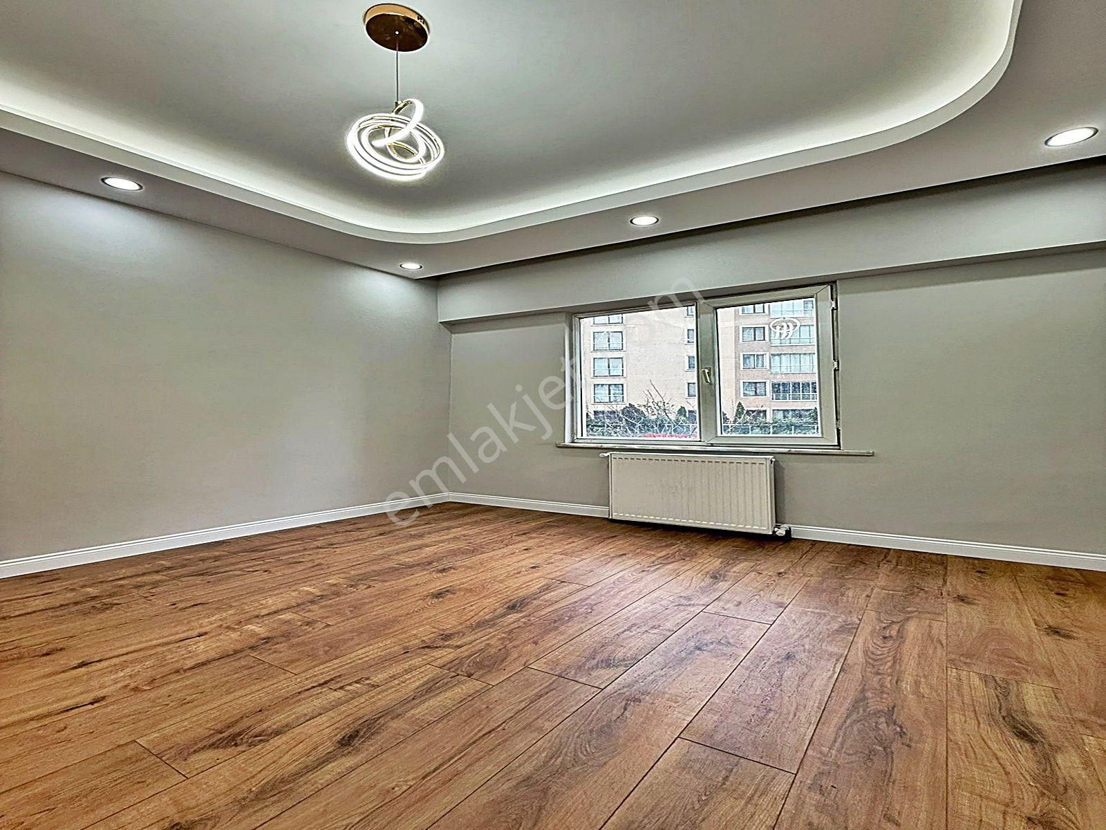 Beylikdüzü Barış Mahallesi'de Site İçinde 2+1 Ultra Lüks Daire !!! - Görsel 17