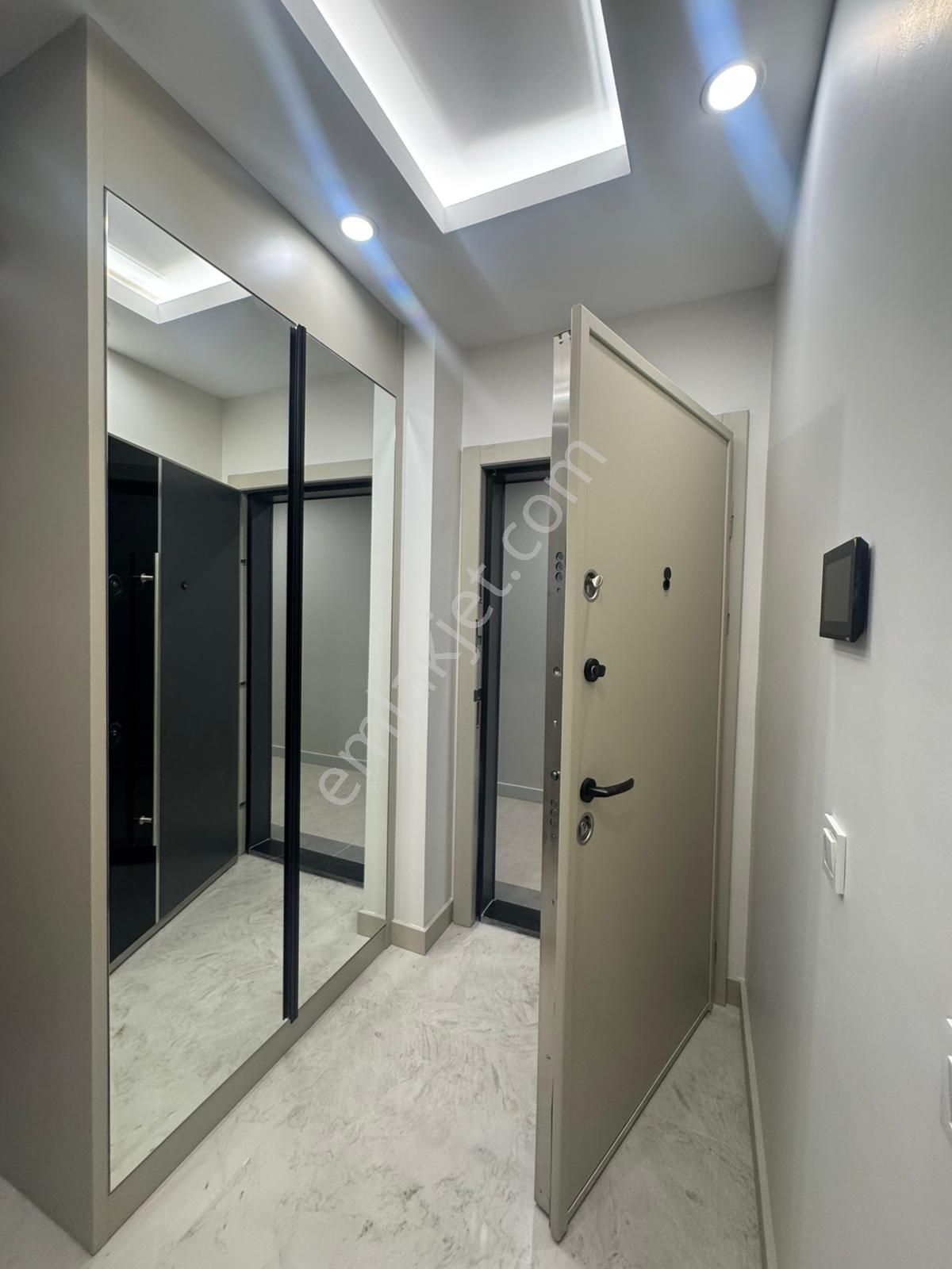 Fuzul Avrasya 2 Sitesinde Satılık Oturuma Hazır 1+1 Sıfır Daire - Görsel 29