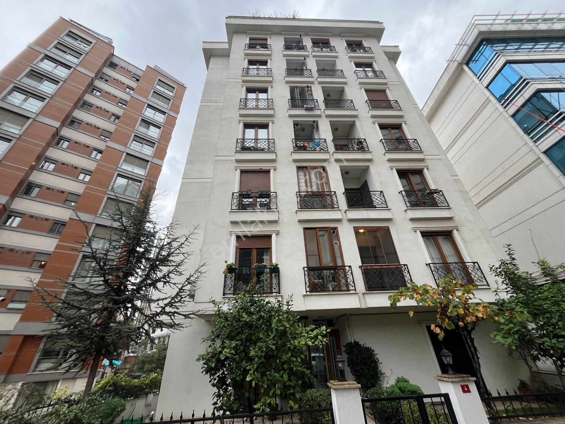 Bostancıda Yeni Binada,balkonlu 2+1 Satılık Daire Kadıköy İstanbul - Görsel 18