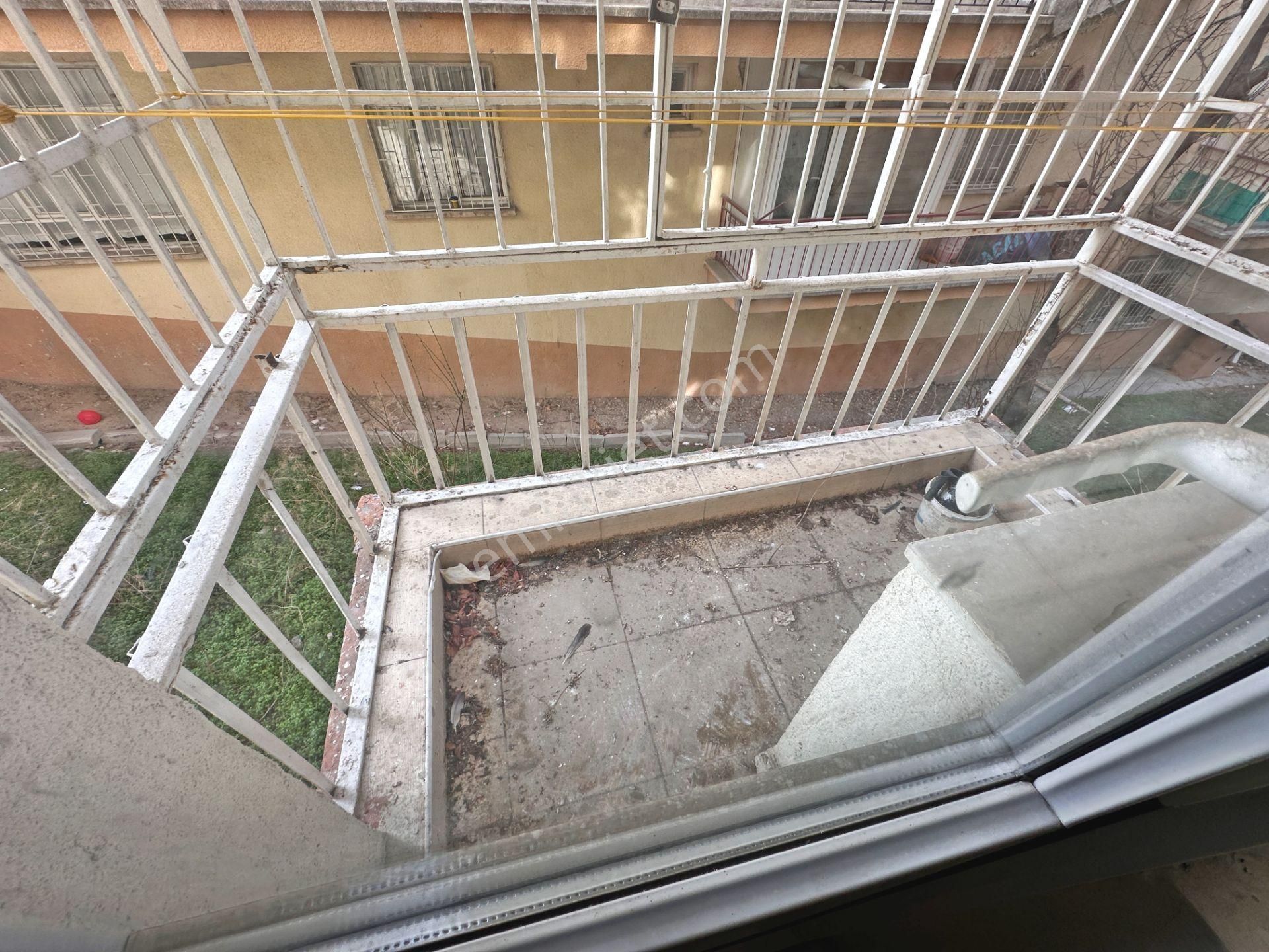 Saimekadın Mahallesinde Ön Cephede Balkonlu 2+1 Satılık Daire - Görsel 13