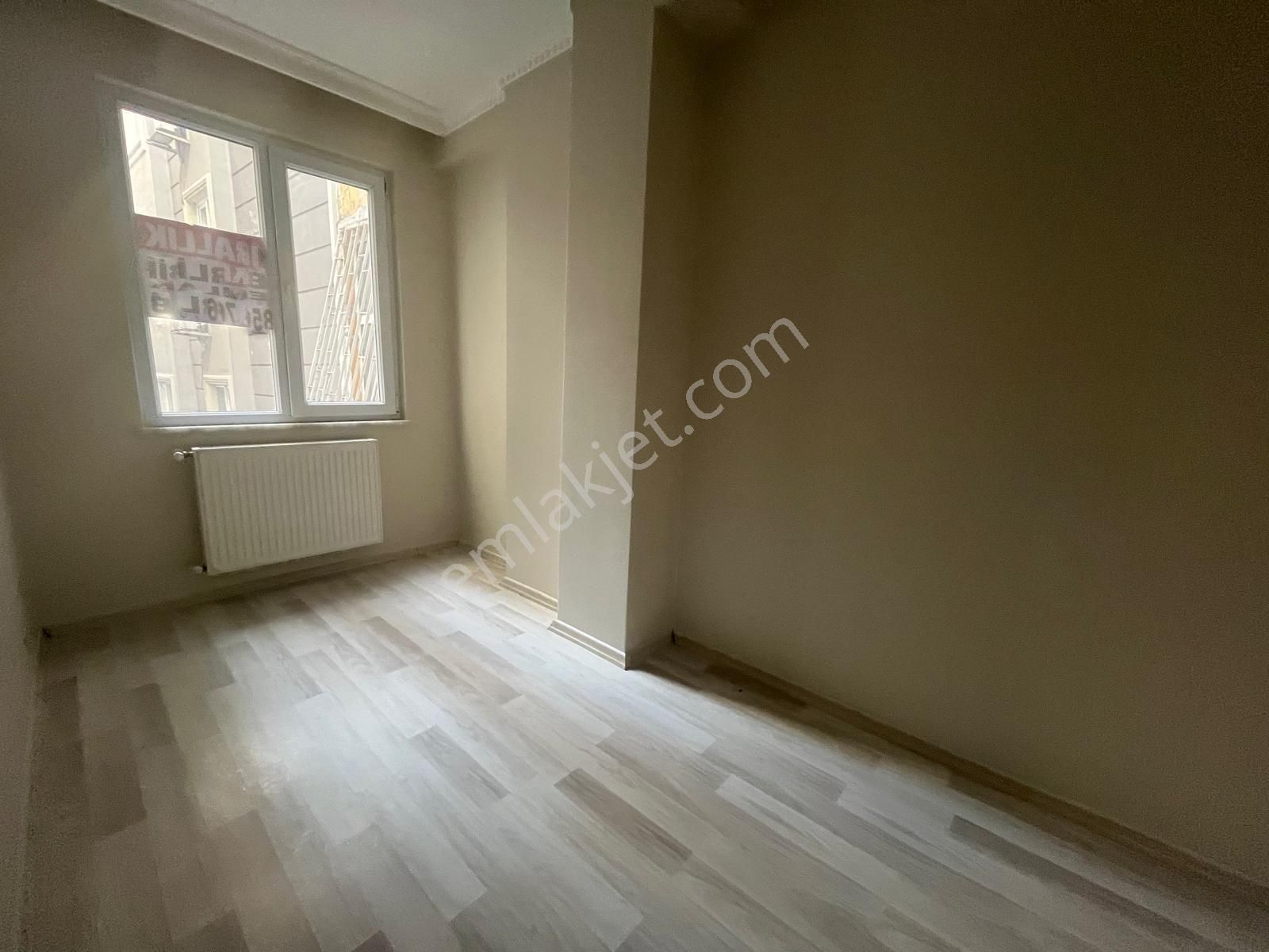 Serkan Gayrimenkulden Bahçelievler Hürriyette 5 Yıllık Bina Yenievli Çifte Aileye Kiralık - Görsel 10