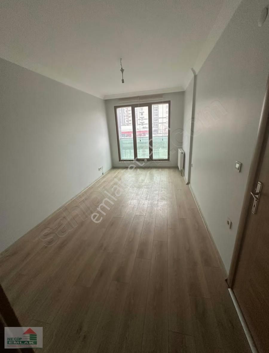 Necip Emlaktan Satılık 3+1 Tesraslı Satılık Daire - Görsel 8