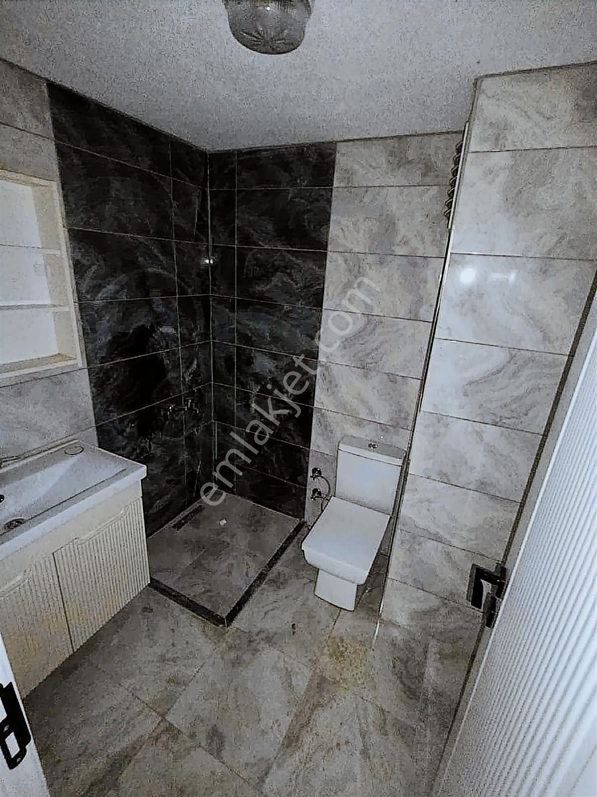 Satılık 2+1 80 M2 Ara Kat Yunus Emre Mahallesi - Görsel 8