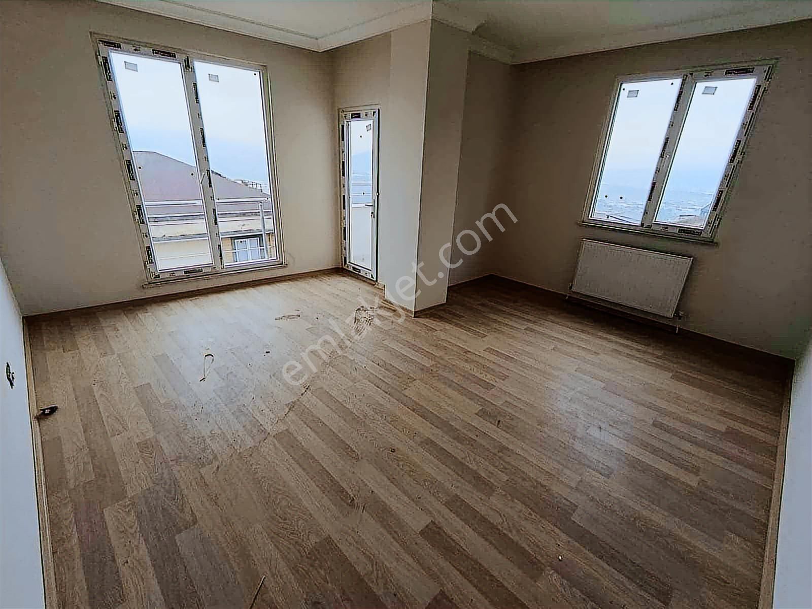 Satılık 2+1 80 M2 Ara Kat Yunus Emre Mahallesi
