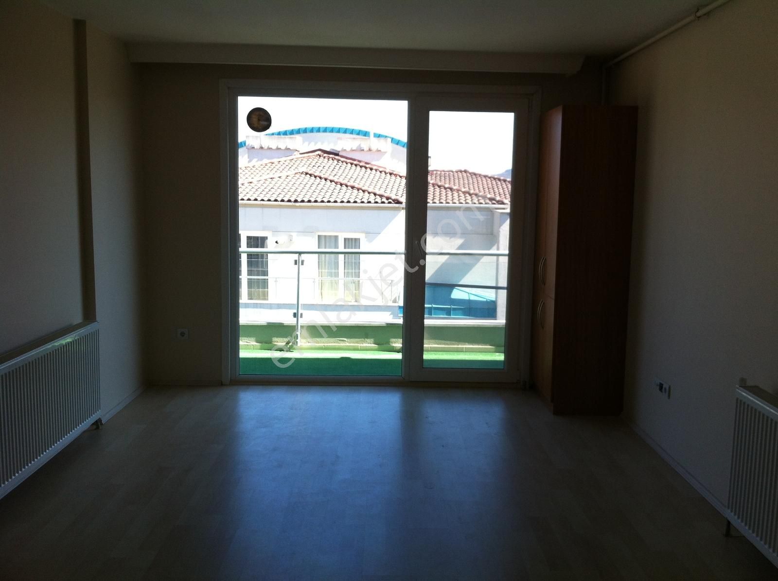 Tuzla Aydınlı Akdeniz Evleri 1+1 Teraslı 75m2 Kiralık - Görsel 10