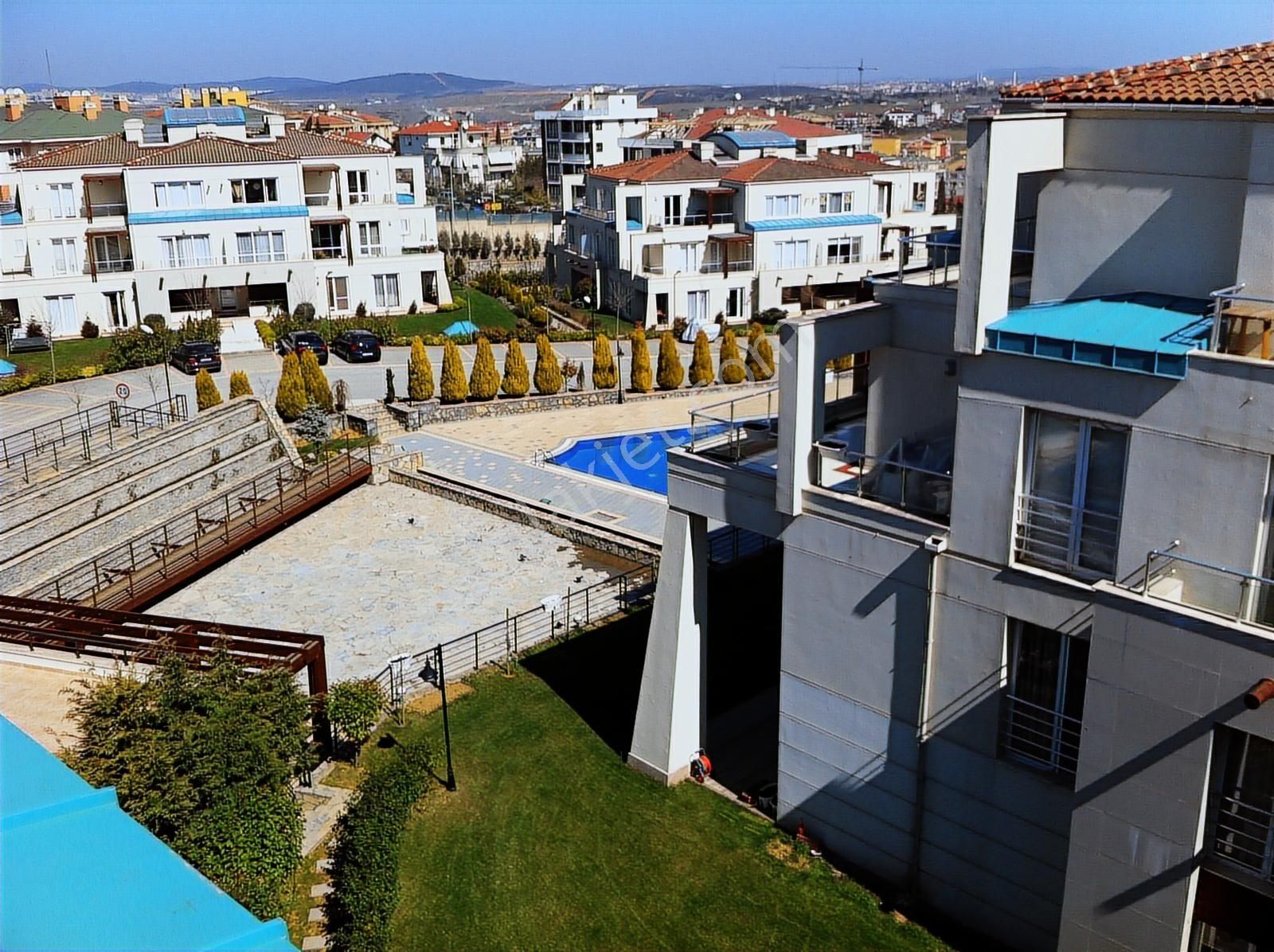 Tuzla Aydınlı Akdeniz Evleri 1+1 Teraslı 75m2 Kiralık - Görsel 3