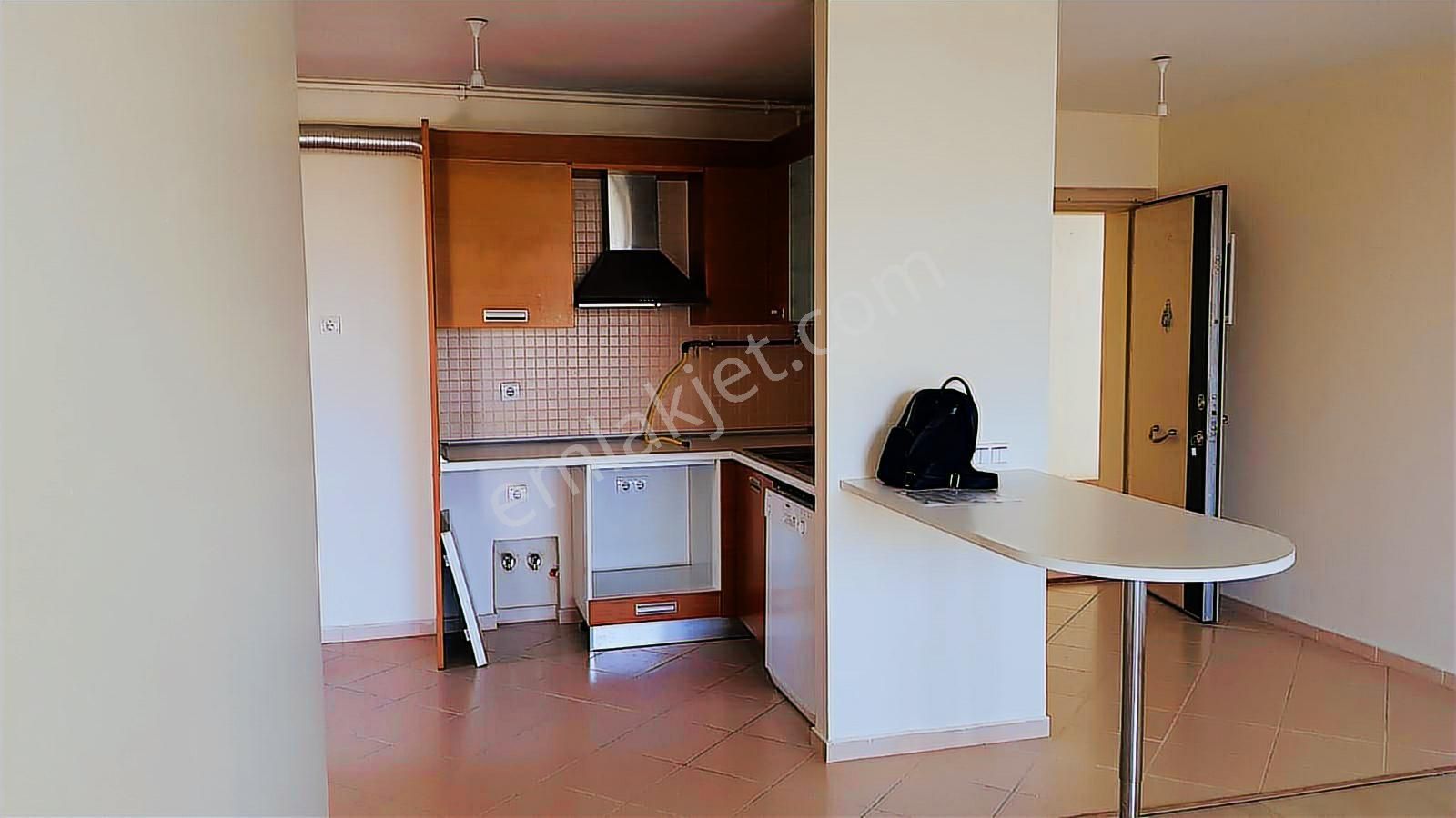 Tuzla Aydınlı Akdeniz Evleri 1+1 Teraslı 75m2 Kiralık - Görsel 9