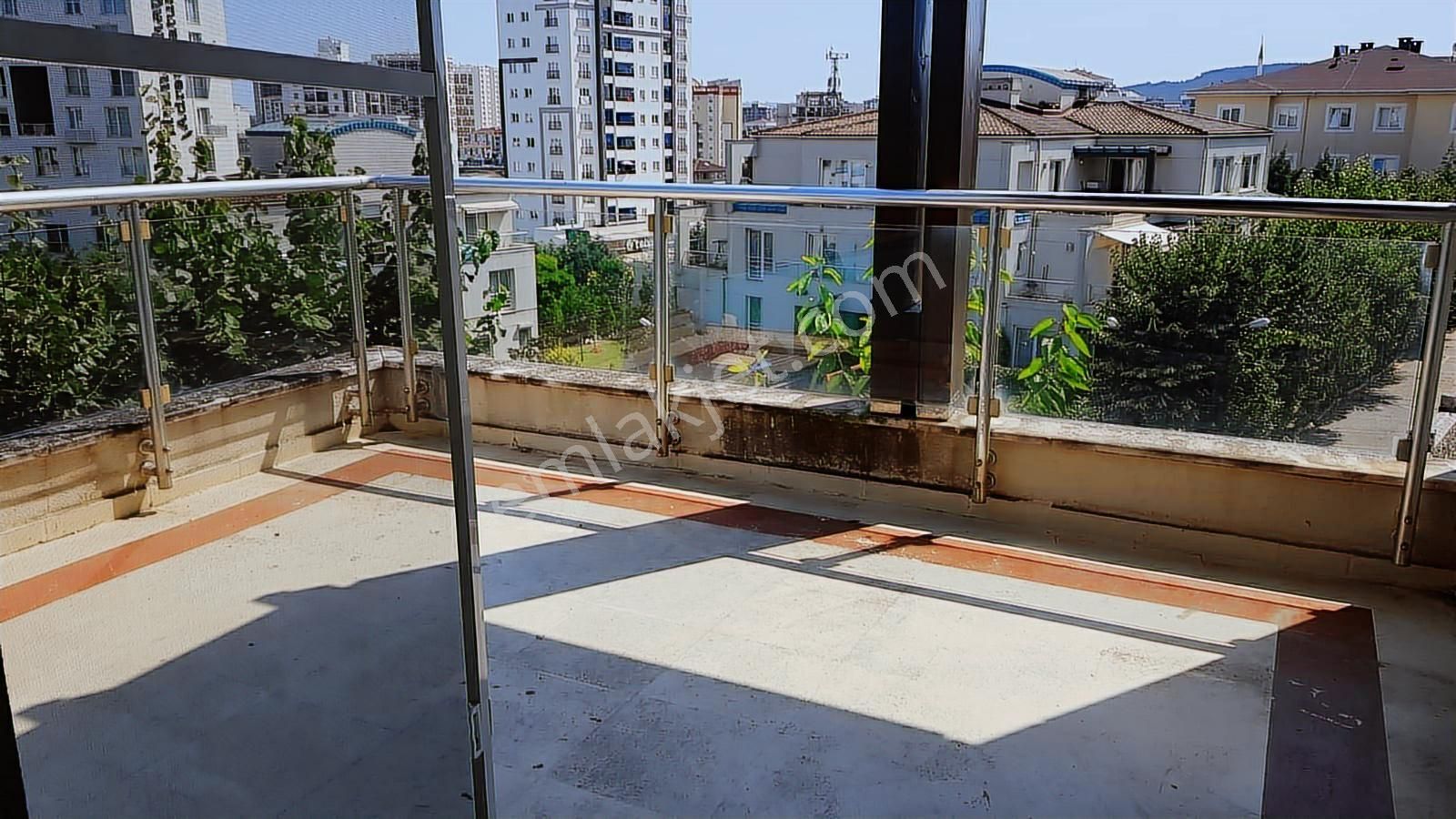 Tuzla Aydınlı Akdeniz Evleri 1+1 Teraslı 75m2 Kiralık - Görsel 8