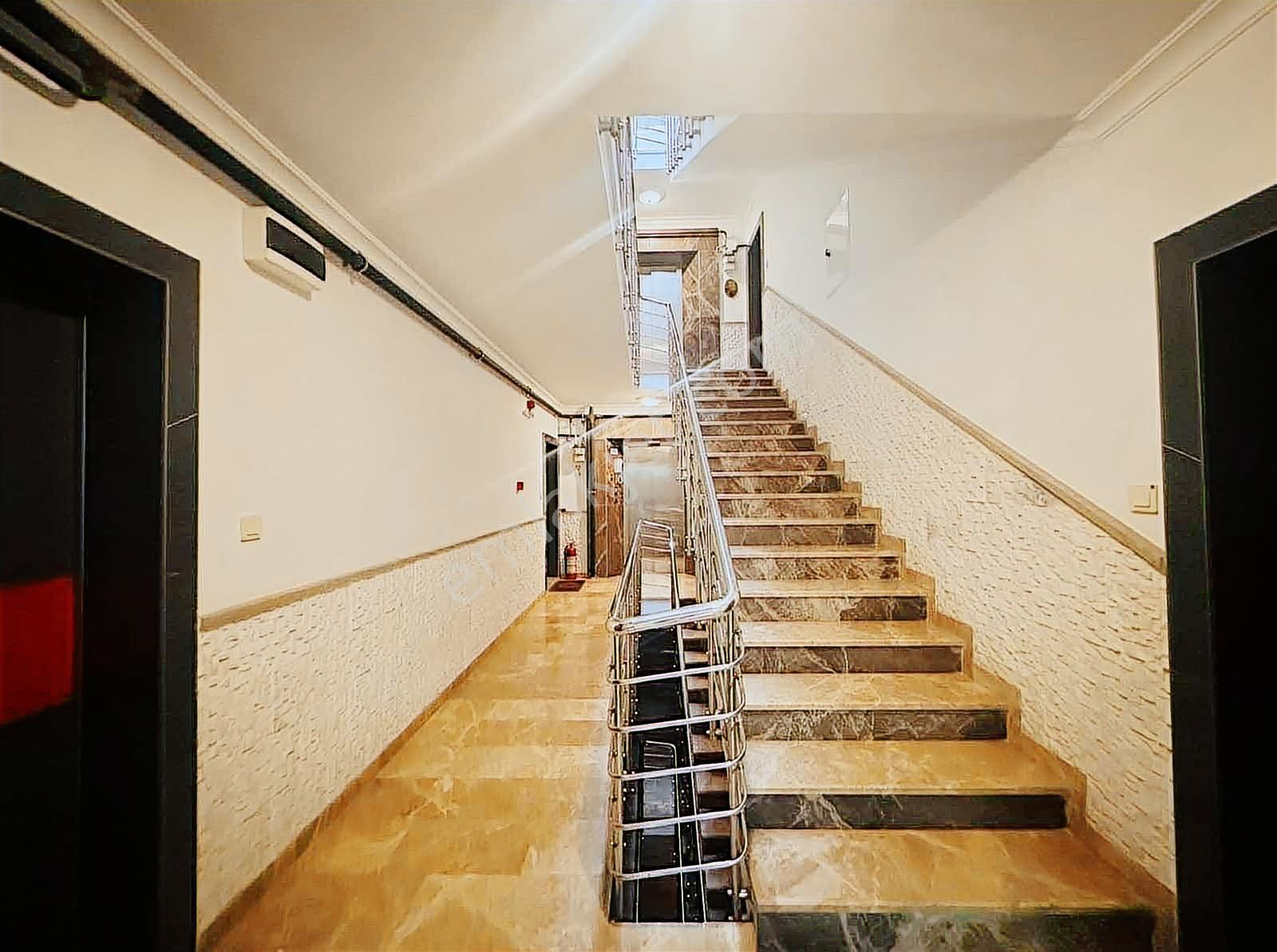 Tenor'dan Dikmen Cd Ve 29 Mayıs Yakını Yeni Bina K.garaj Asansör - Görsel 4