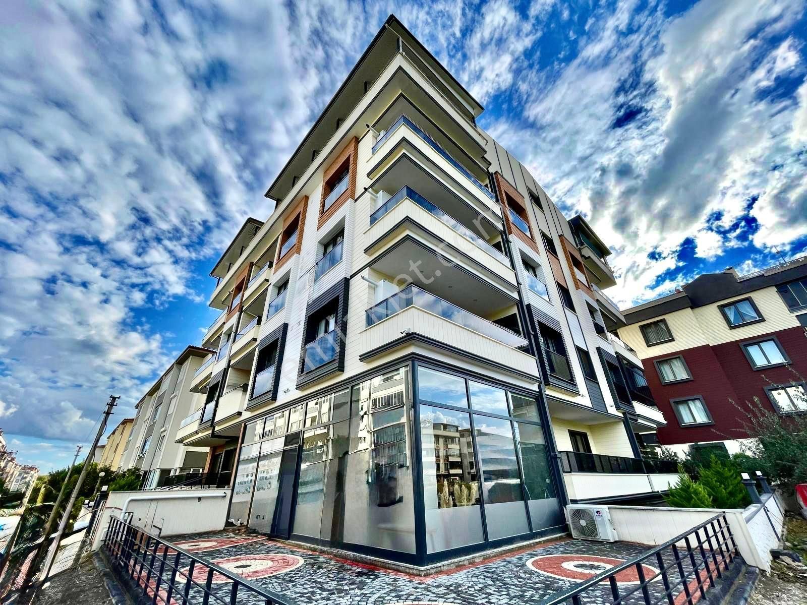 Sadece Berkay Demirel'den Altınkumda Arakat Sıfır 75 M2 1+1 - Görsel 2