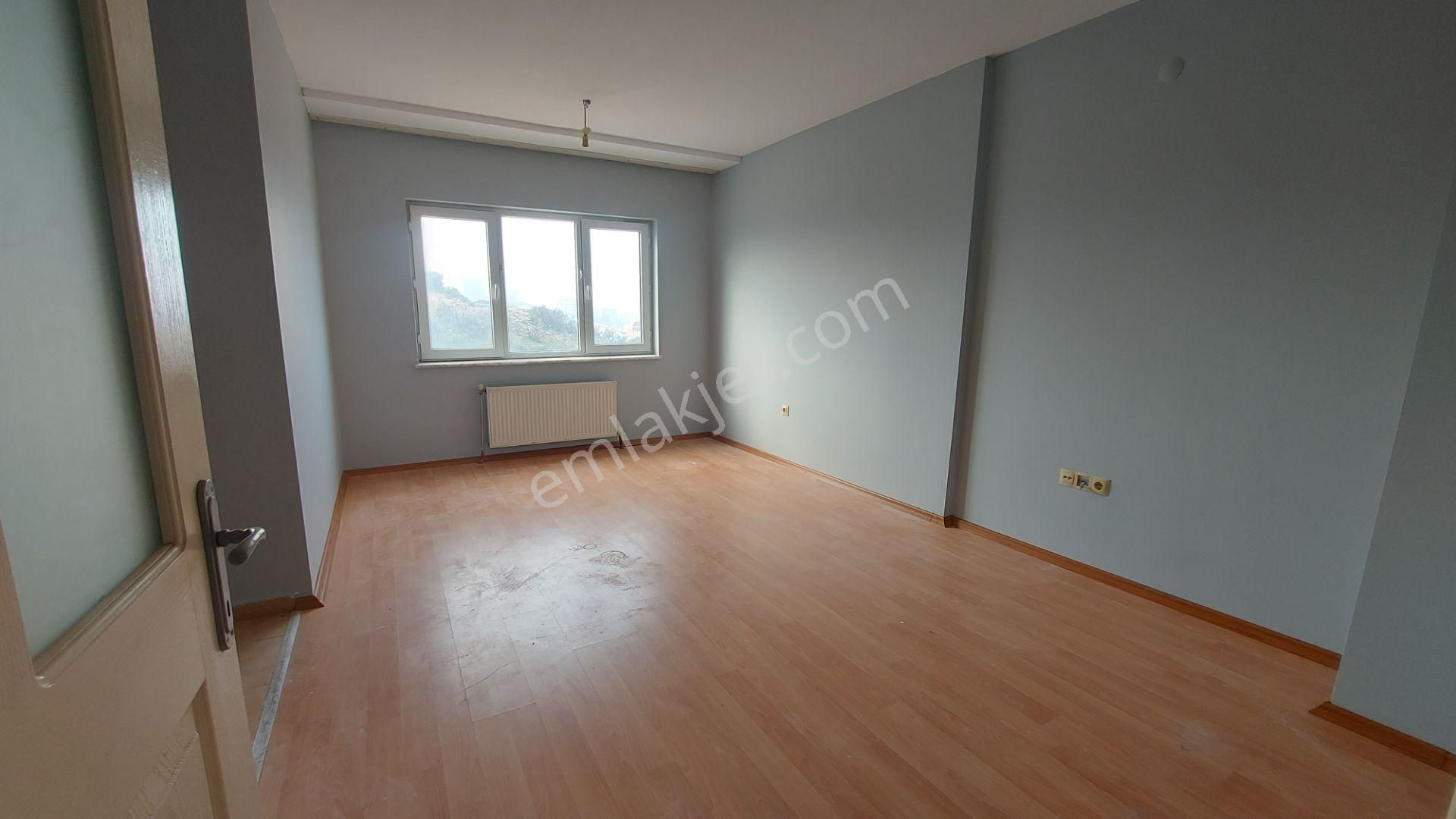Menemen Ahıska Toki'de 2+1 Kiralık Güney Cephe Arakat Daire