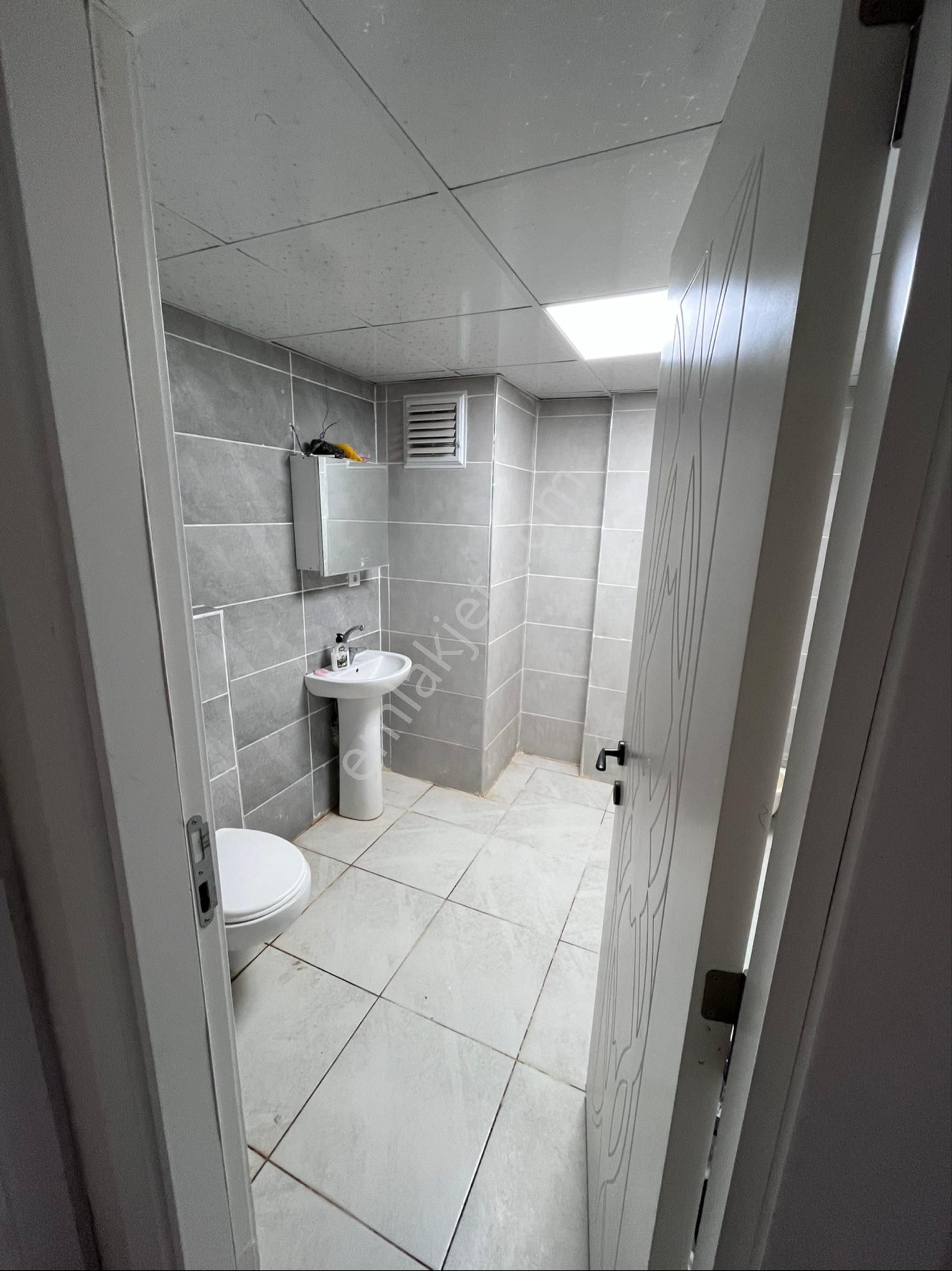 Oğuzeli Aksoy Emlaktan Acil Satılık 2+1 Fırsat Daire - Görsel 15