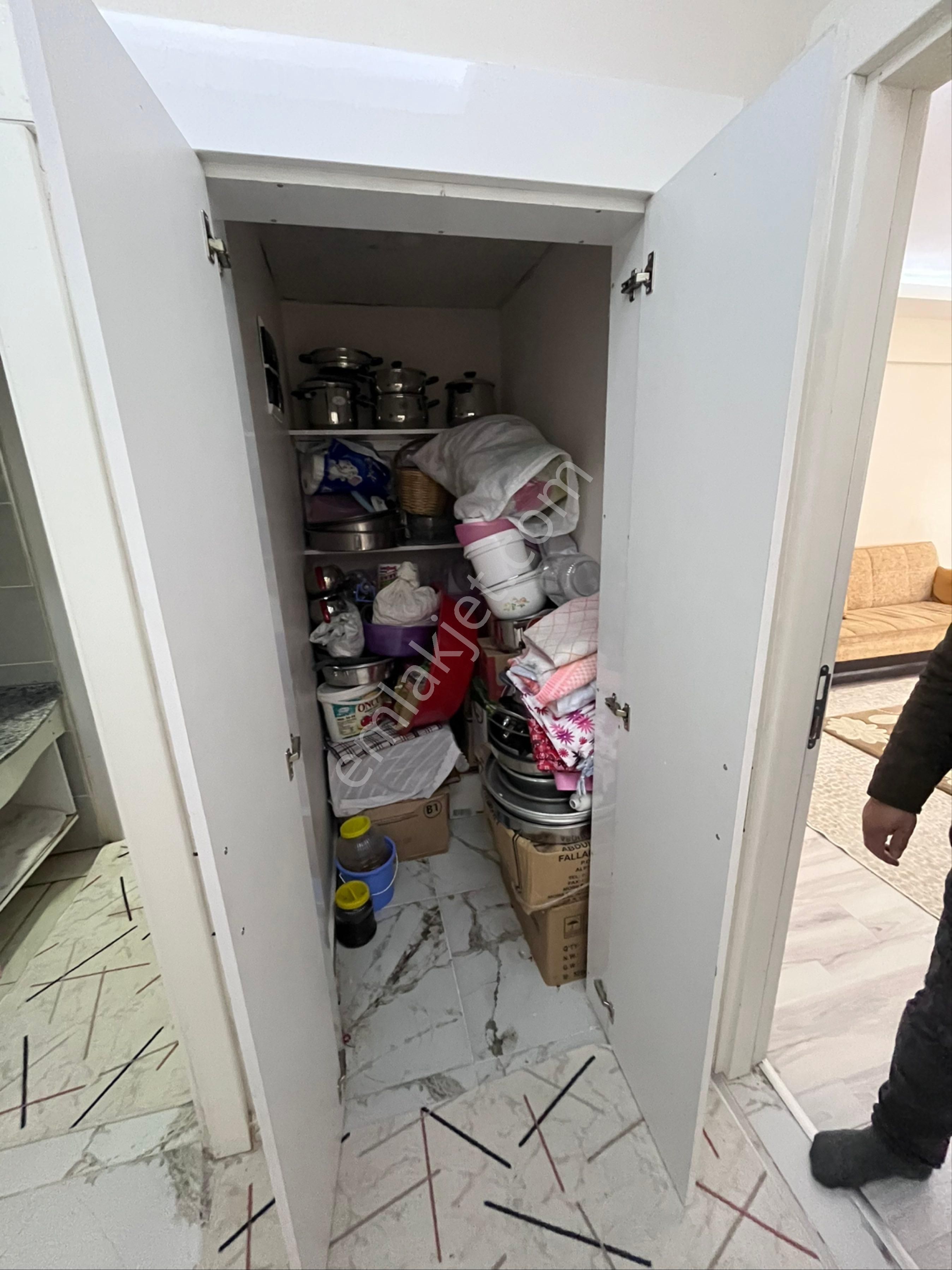 Oğuzeli Aksoy Emlaktan Acil Satılık 2+1 Fırsat Daire - Görsel 5