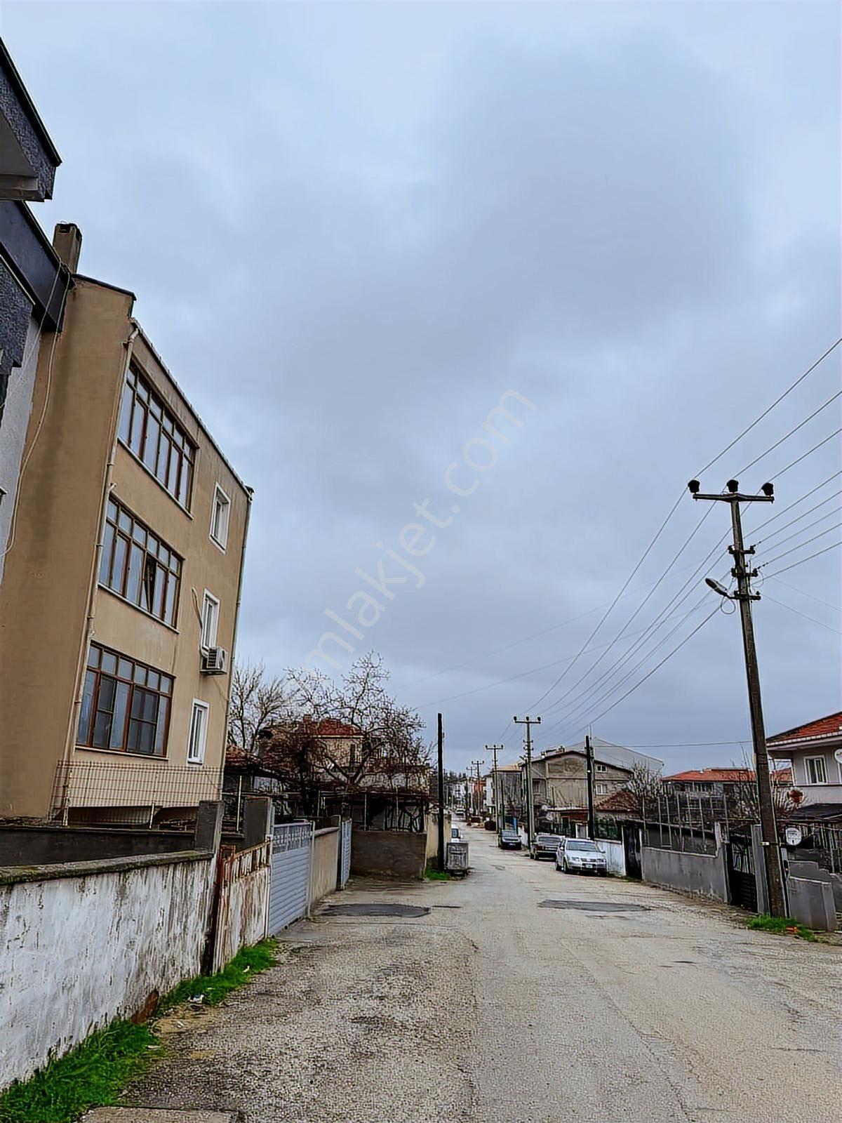 Ege Emlak'tan İspat Cami'de Kiralık 3+1 Sıfır Yapılı Daire - Görsel 24