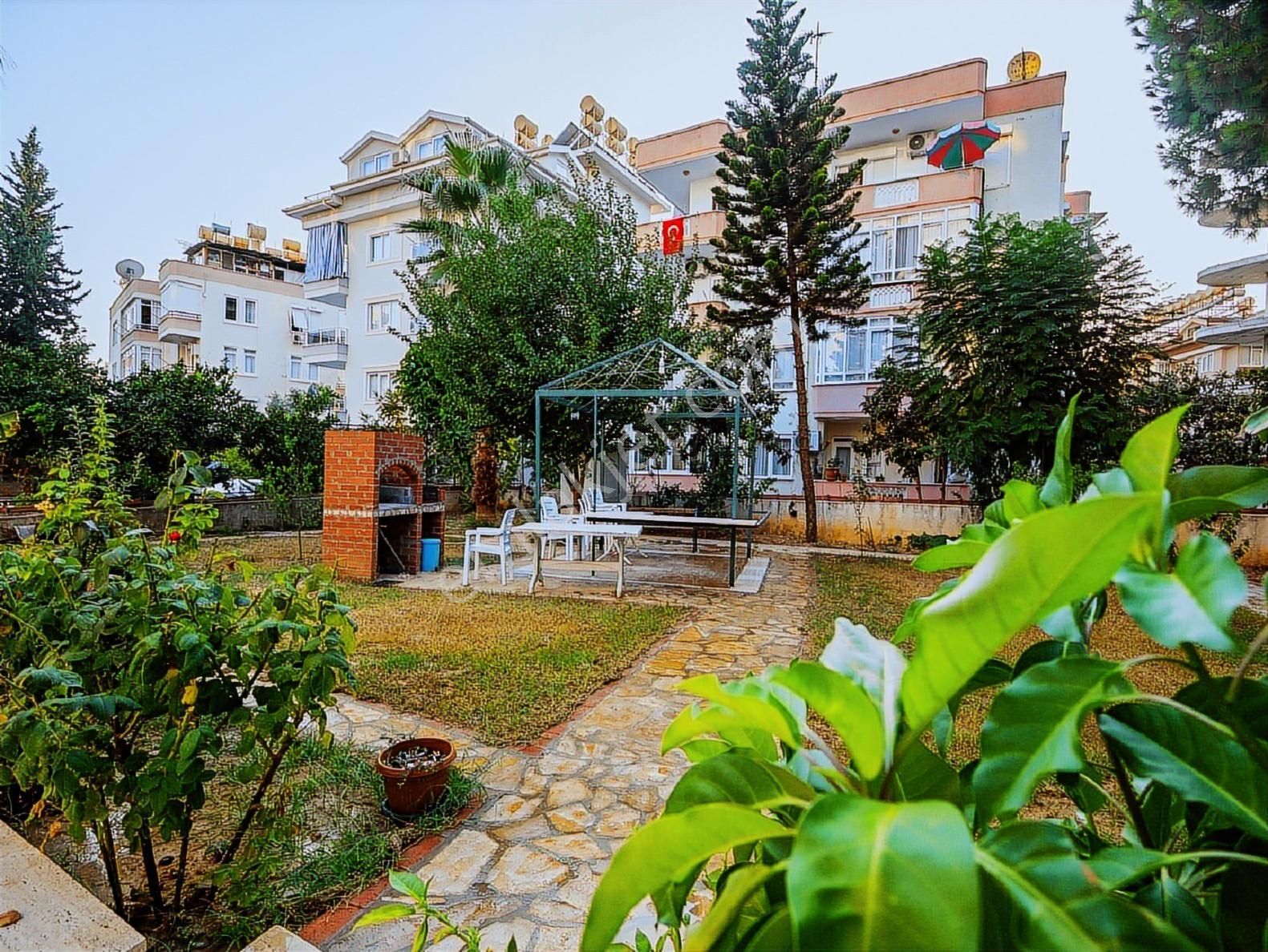 Alanya Merkez 1+1 İkamete Uygun Satılık Daire - Görsel 24