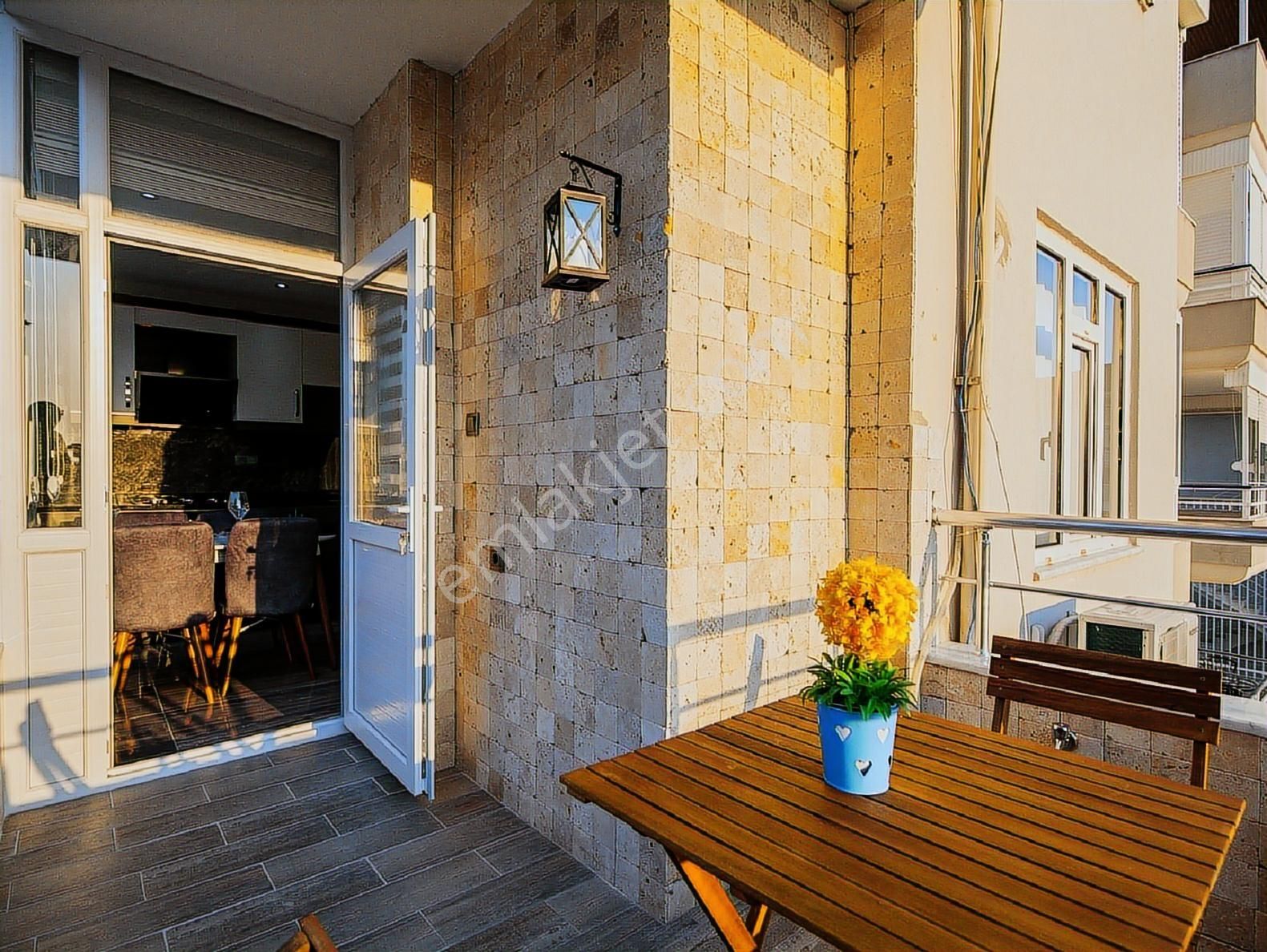 Alanya Merkez 1+1 İkamete Uygun Satılık Daire - Görsel 12