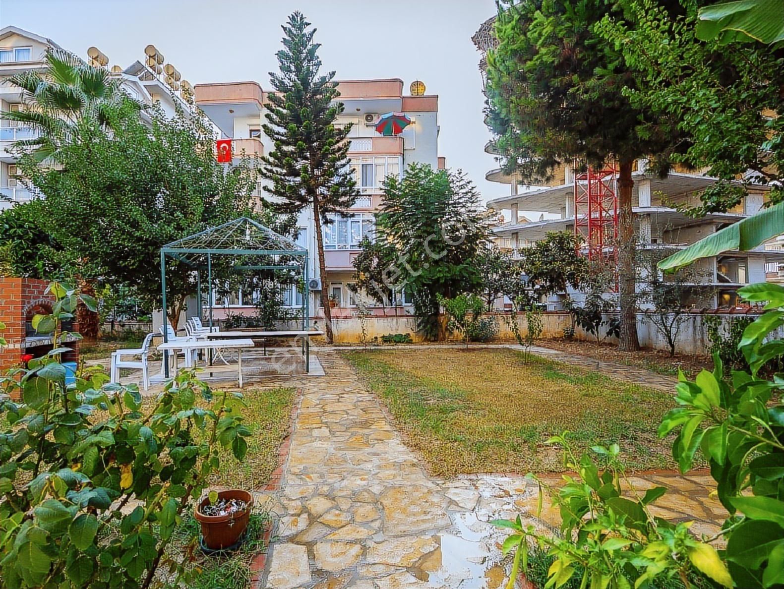 Alanya Merkez 1+1 İkamete Uygun Satılık Daire - Görsel 21