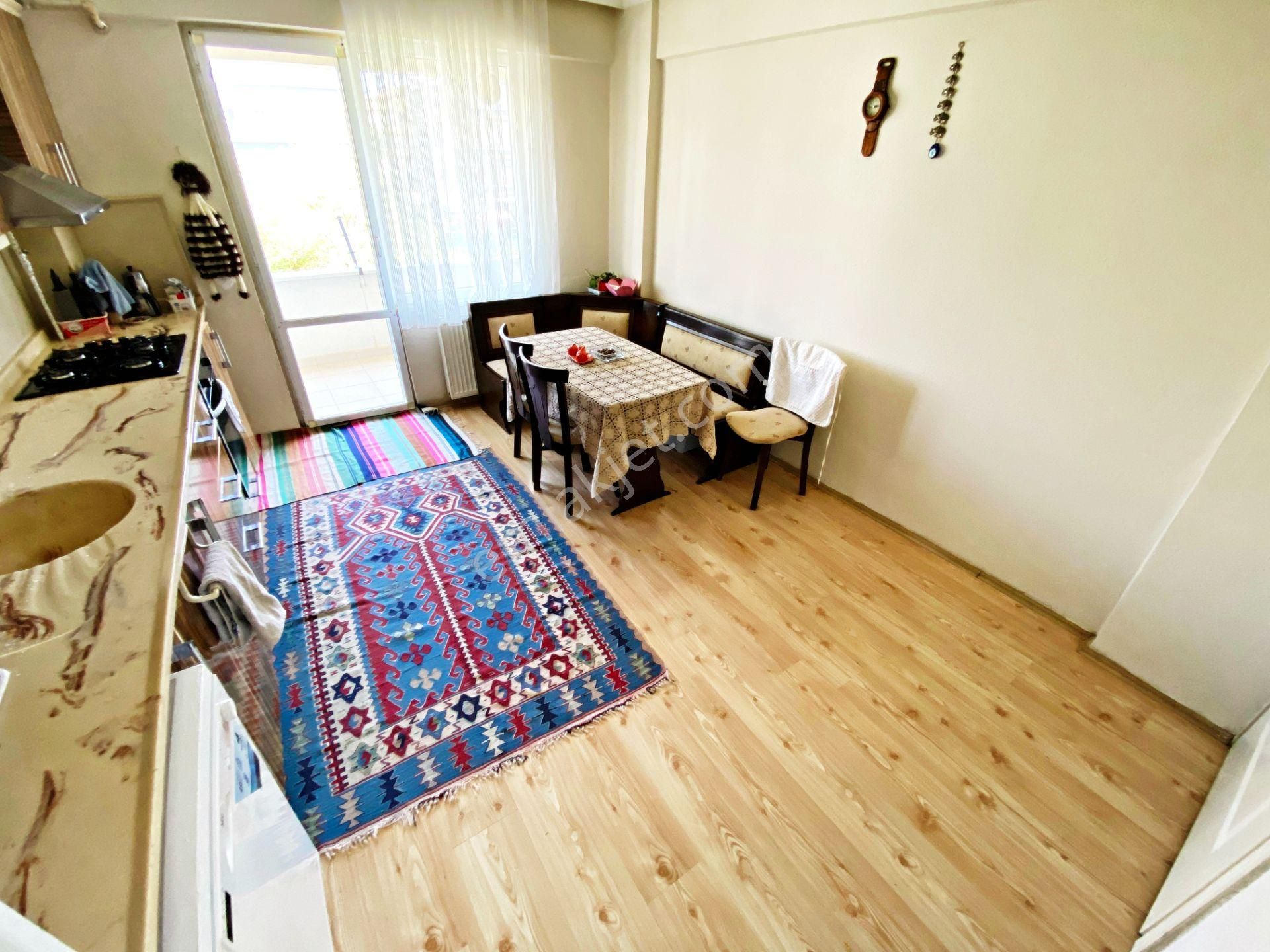 🛑🛑aktiften Akçay'da Satılık 3+1 Çift Balkonlu Ön Cephe Arakat 176m2 Harika Daire - Görsel 2