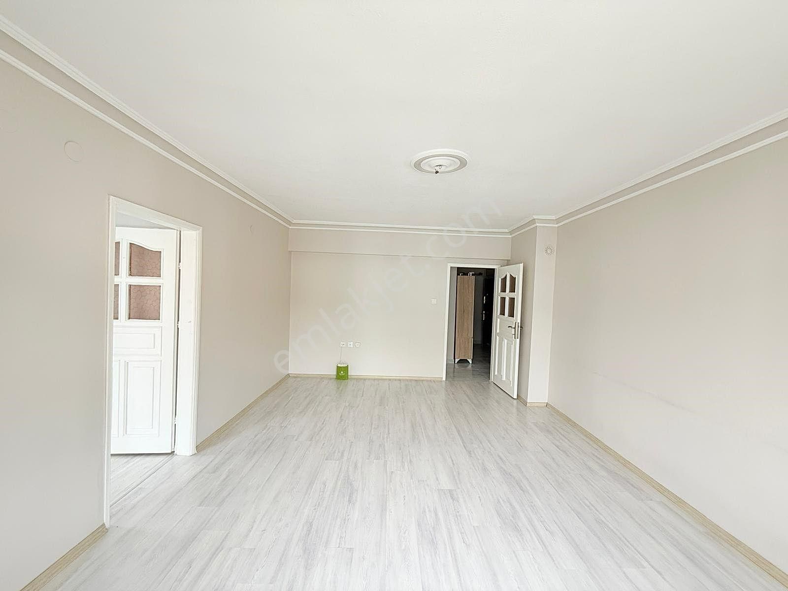 Yıldız'dan Site İçerisinde Çarşı İçinde Ara Kat E.banyolu 3+1 !! - Görsel 20
