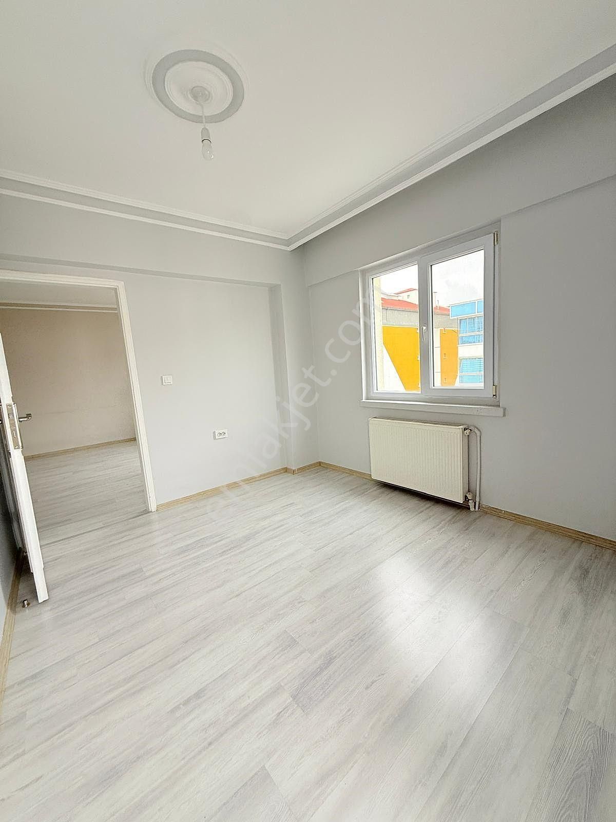 Yıldız'dan Site İçerisinde Çarşı İçinde Ara Kat E.banyolu 3+1 !! - Görsel 25