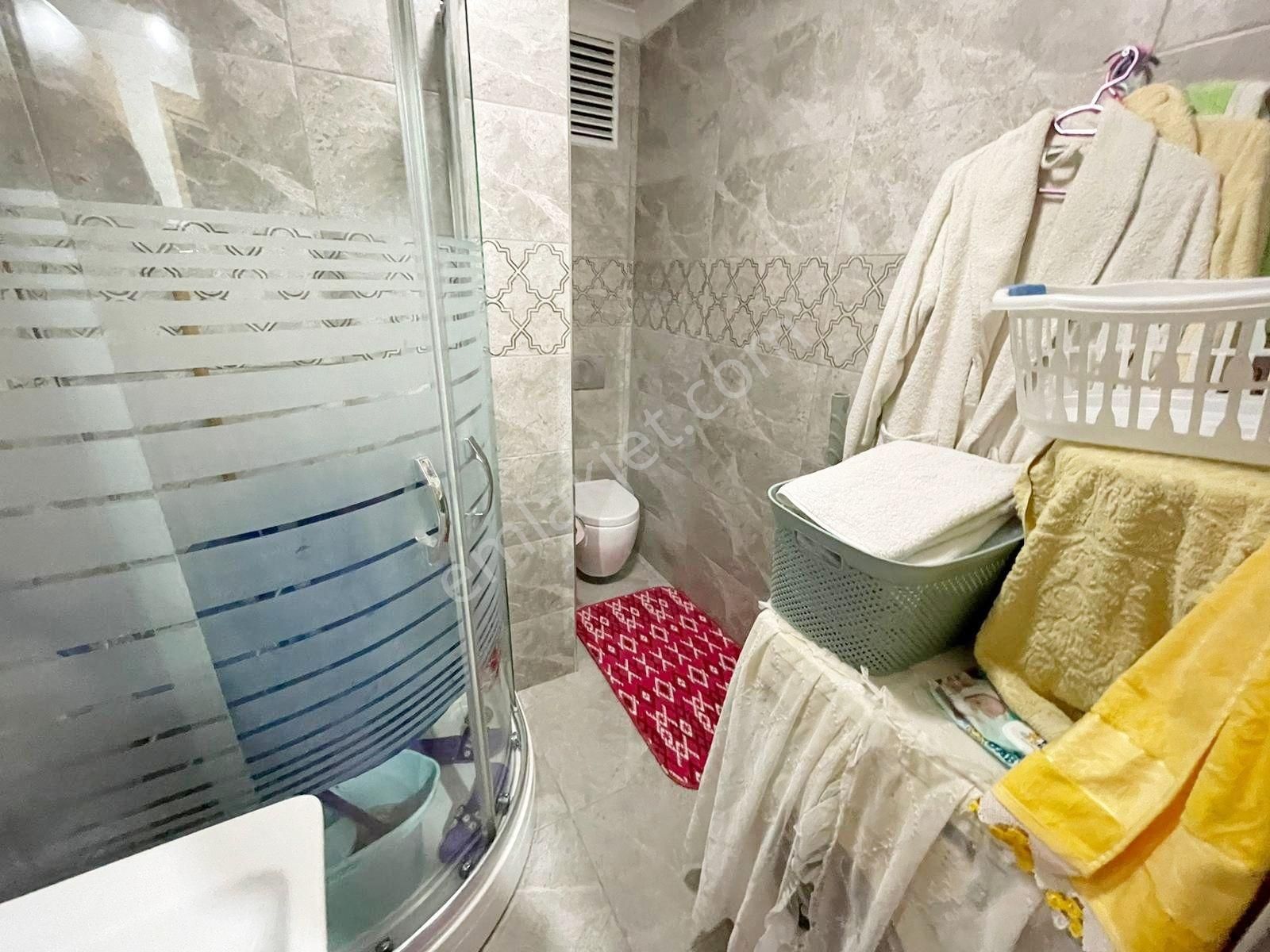 Mertcan'dan Havuzlu Güvenlikli Sitede İskanlı Balkonlu 2+1 Daire - Görsel 17