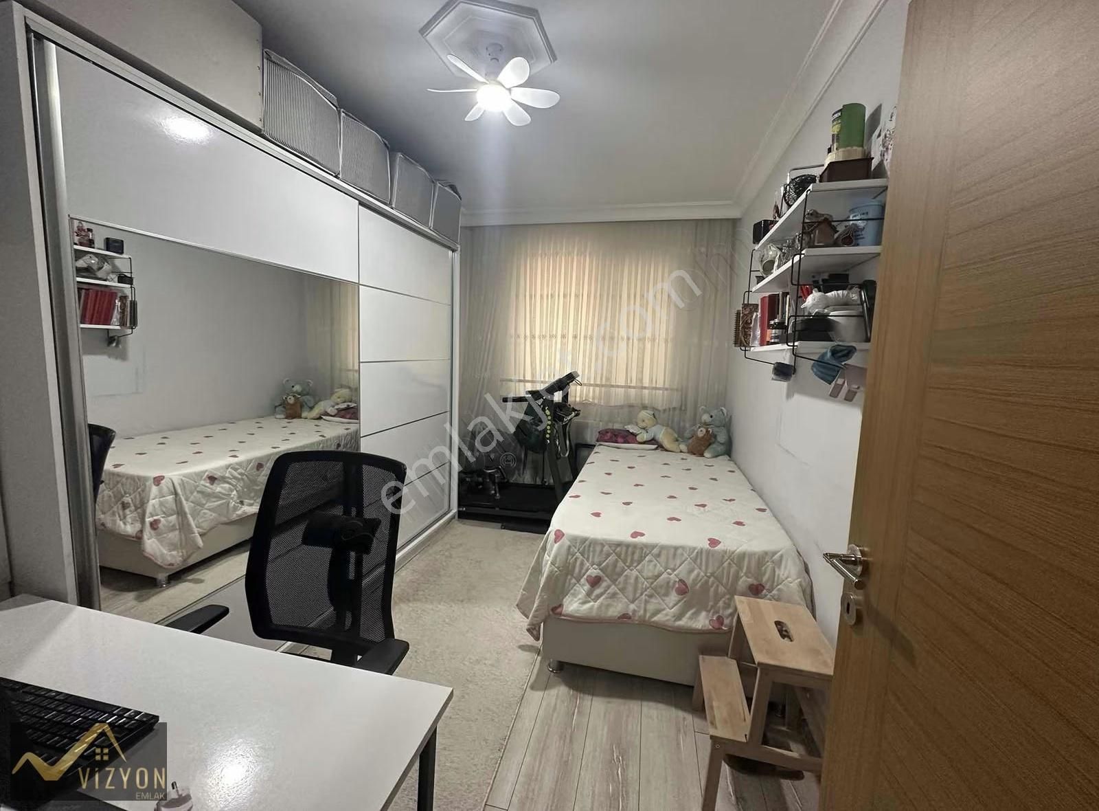 Vizyon Emlak'tan Bayramoğlu Kavşakta Sınırsız Kredi 90 M2 1. Kat - Görsel 2