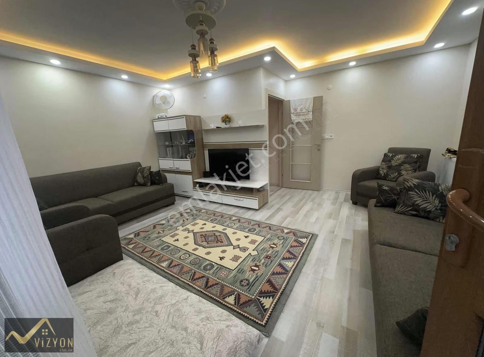 Vizyon Emlak'tan 4+1 160 M2 + 100 M2 Bahçeli Dublex