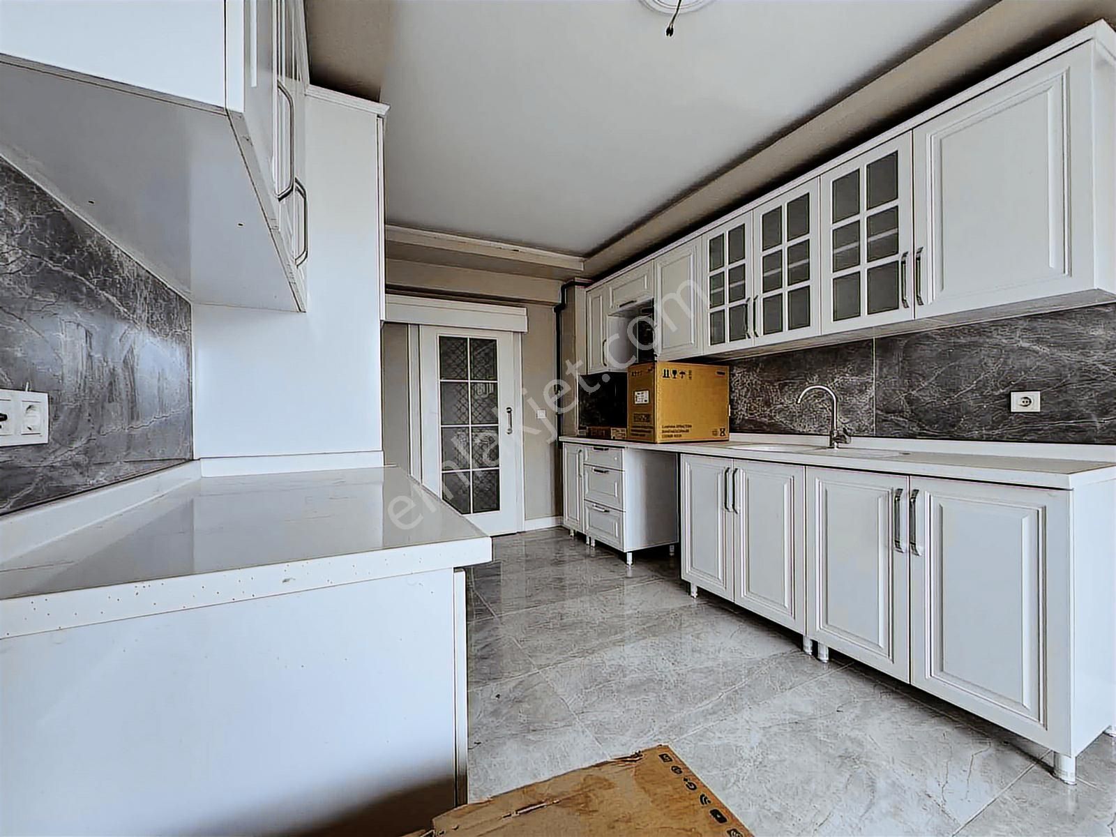 Şentürk Gayrimenkul'den**önder Merkez'de**10.kat**3+1 - Görsel 12