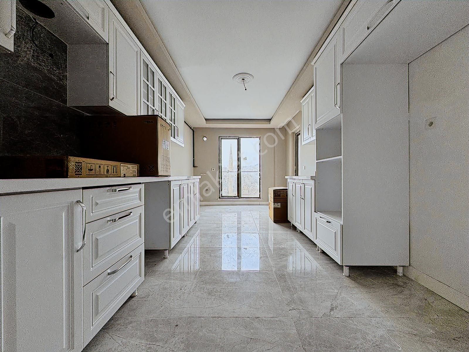 Şentürk Gayrimenkul'den**önder Merkez'de**10.kat**3+1 - Görsel 3