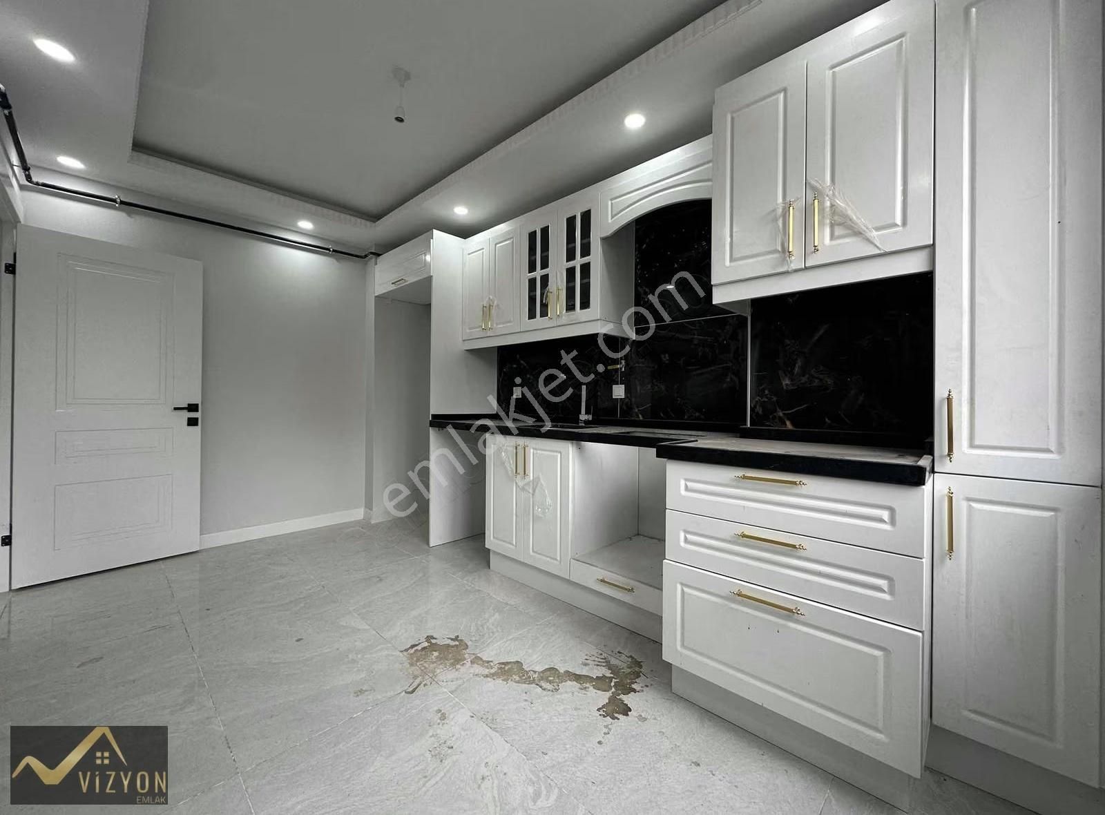 Vizyon Emlaktan Satılık Full Deniz Manzaralı 2+1 Fırsat Daire - Görsel 14