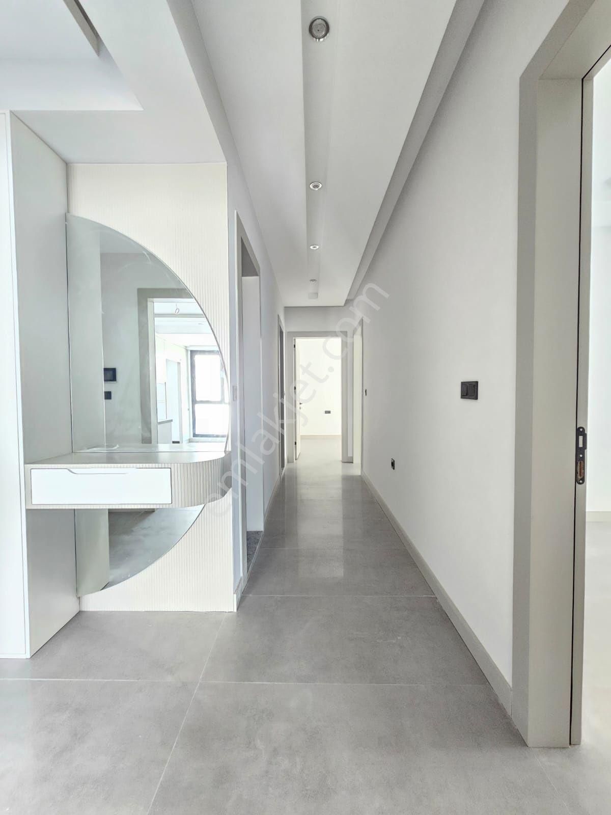 Denizli Şemikler De 3+1 160 M2 Ebeveyn Banyolu Cadde Üzerinde Lüks İşçilikte Satılık Daireler - Görsel 26