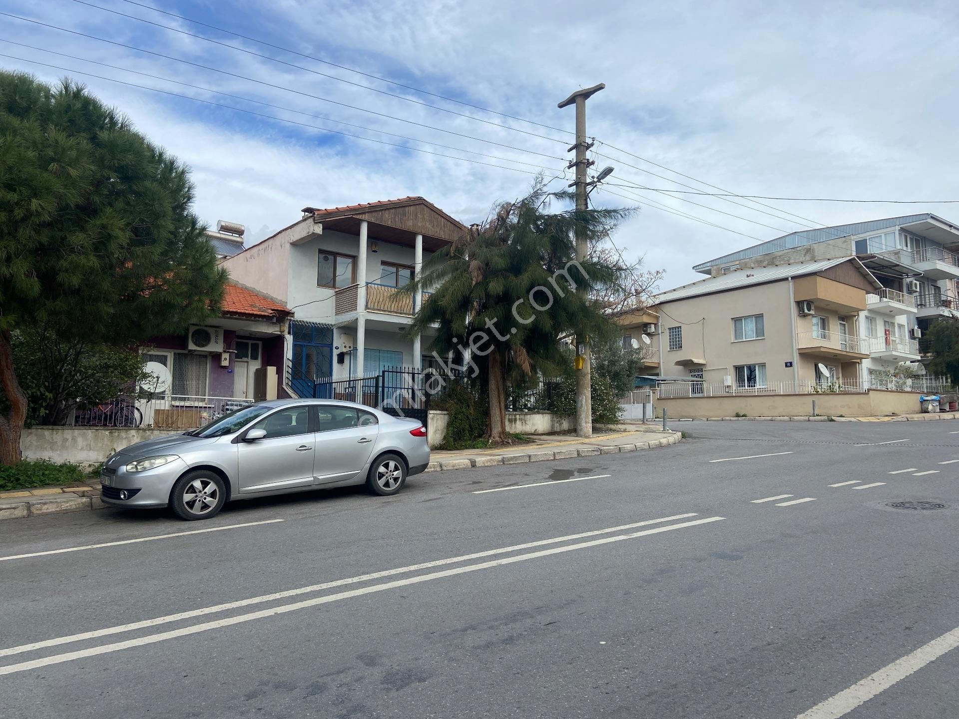 İzmir Bornova İnönü Mahallesinde Satılık Müstakil Ev - Görsel 2