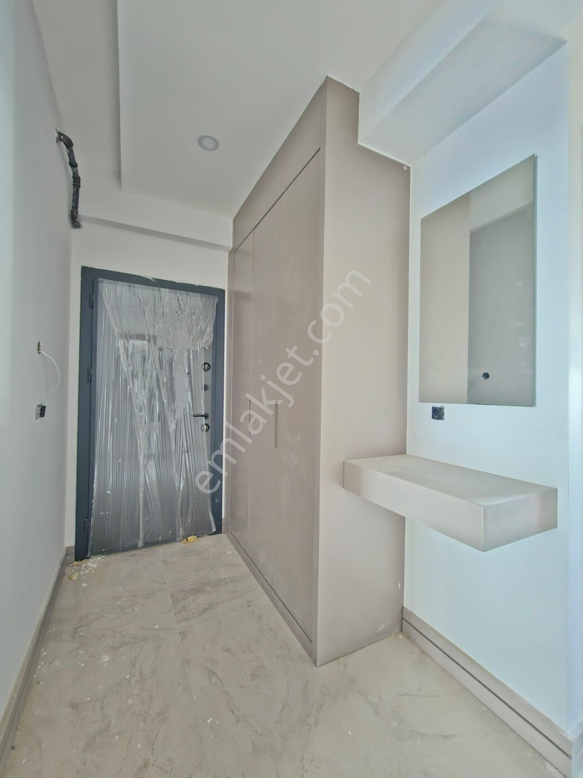 Denizli Karahasanlı Da 3.5+1 Havuzlu Ultra Lüks Site İçerisinde Giyotin Cam Balkonlu Daireler - Görsel 25