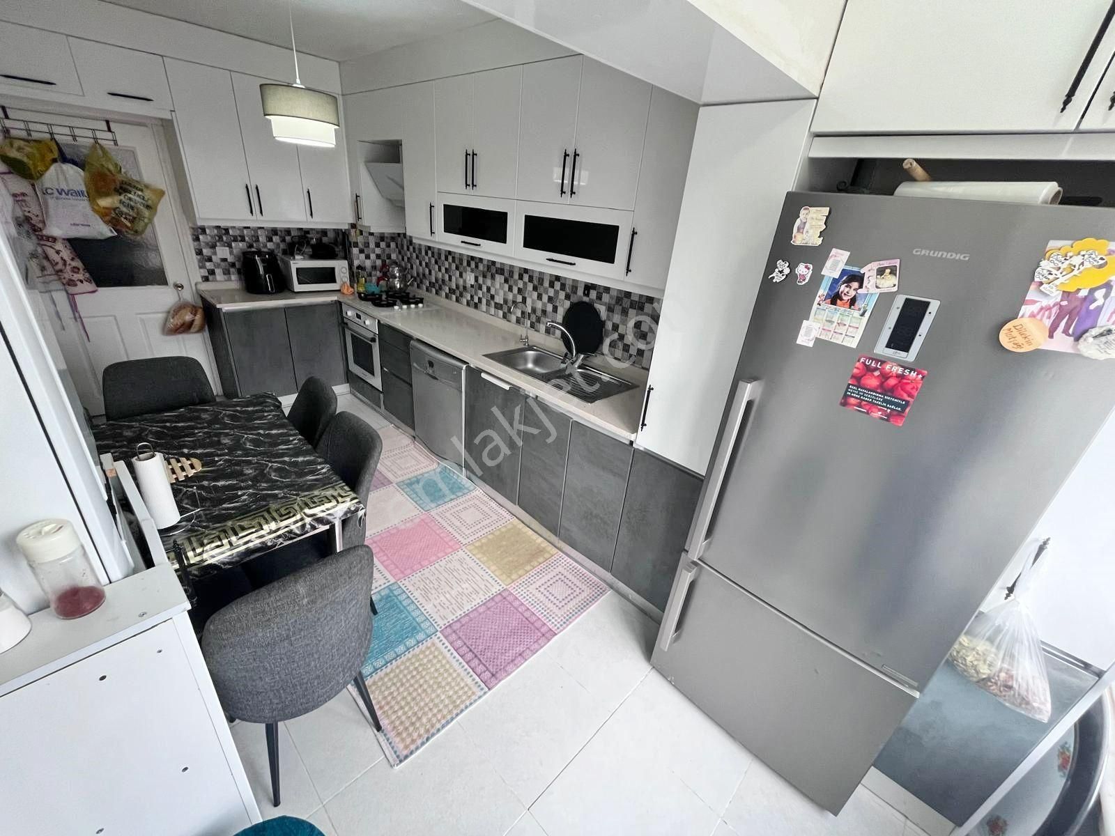 Yıldız'dan Emin-birevim Kuruluşlarına Uygun Park Cephe Geniş 3+1