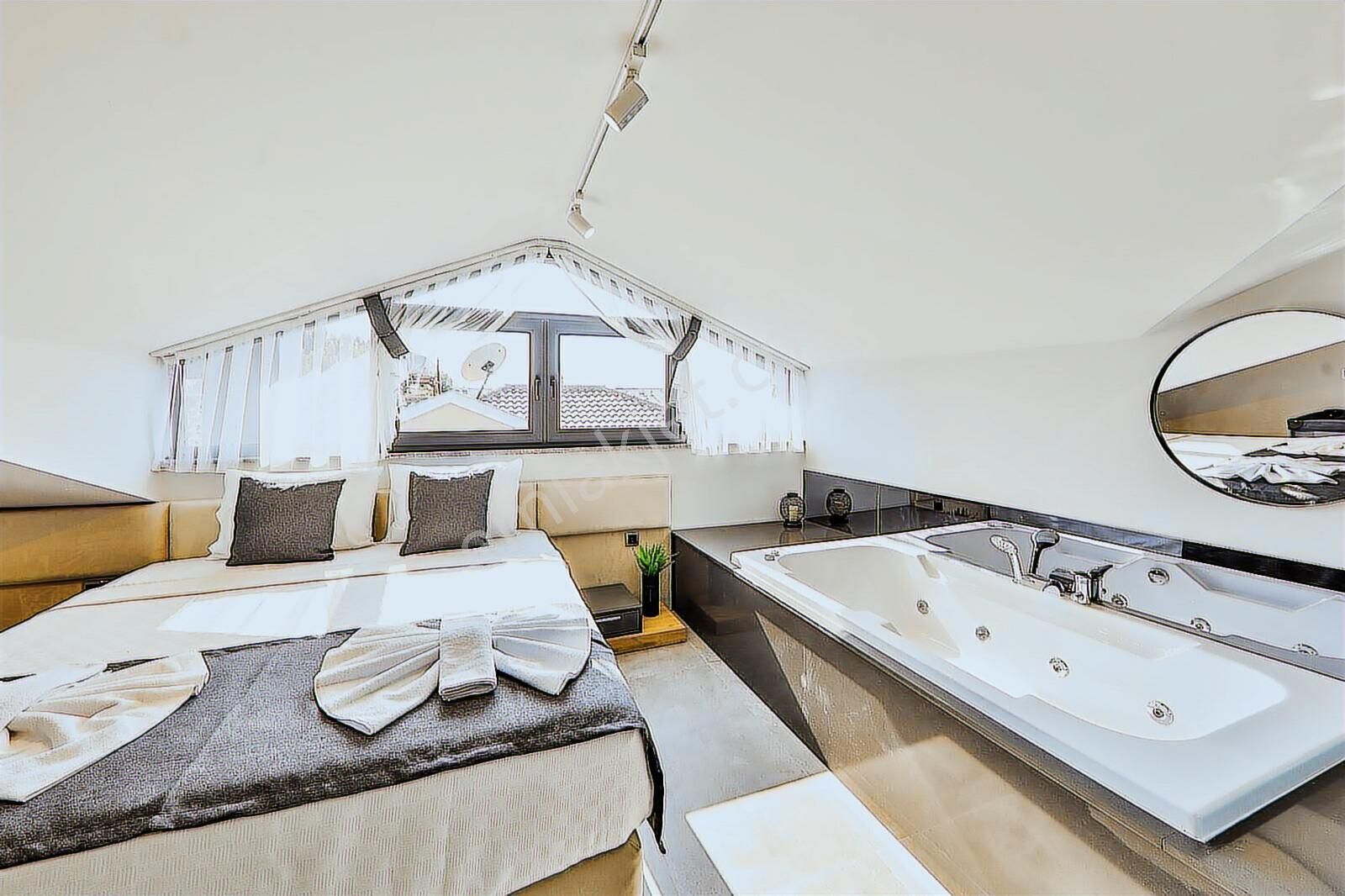 Fethiye'de Denize 900 M Mesafede Zengin Sitede Villa | Tekce - Görsel 23